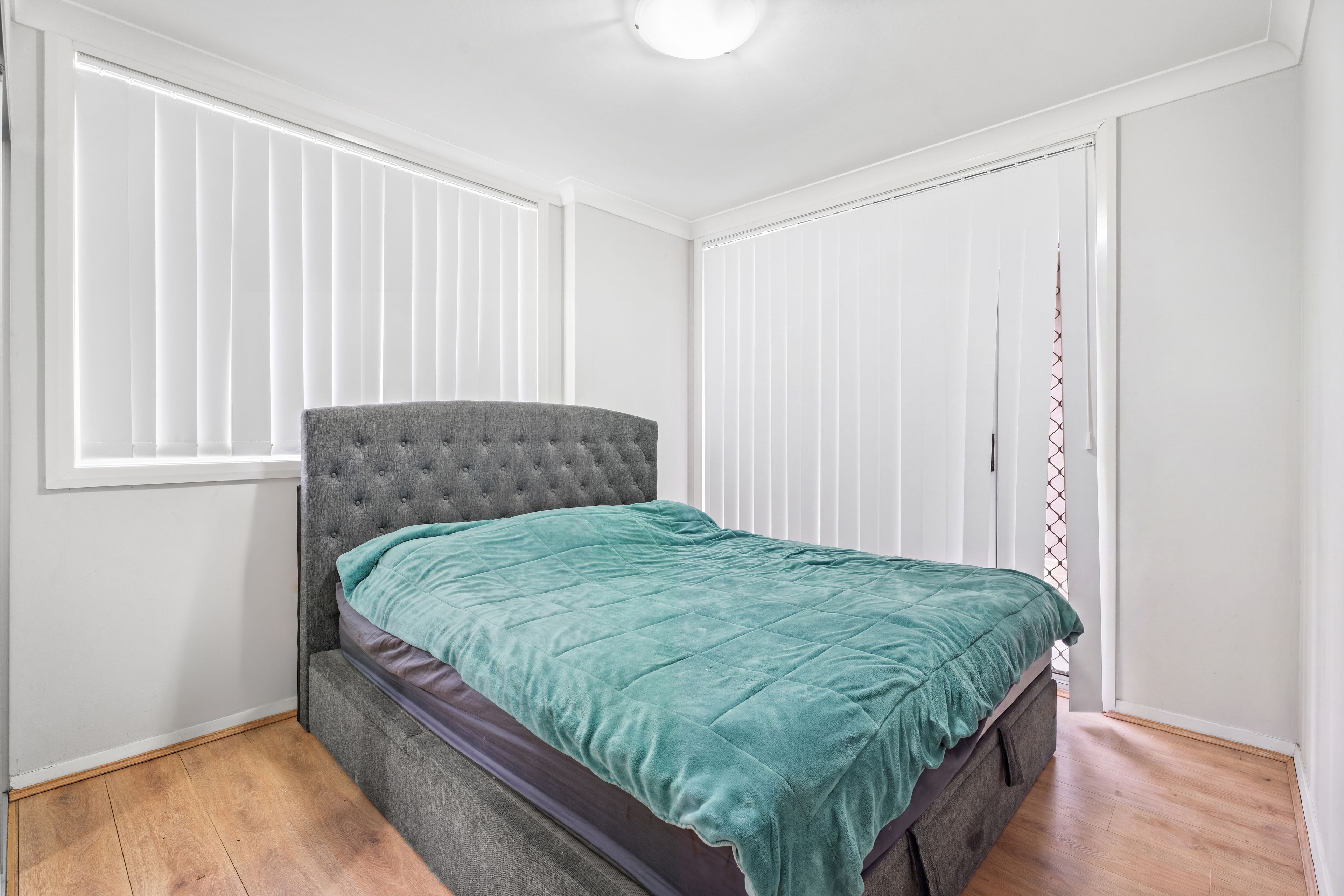 209/44B Drummond Avenue — photo 8 of 17