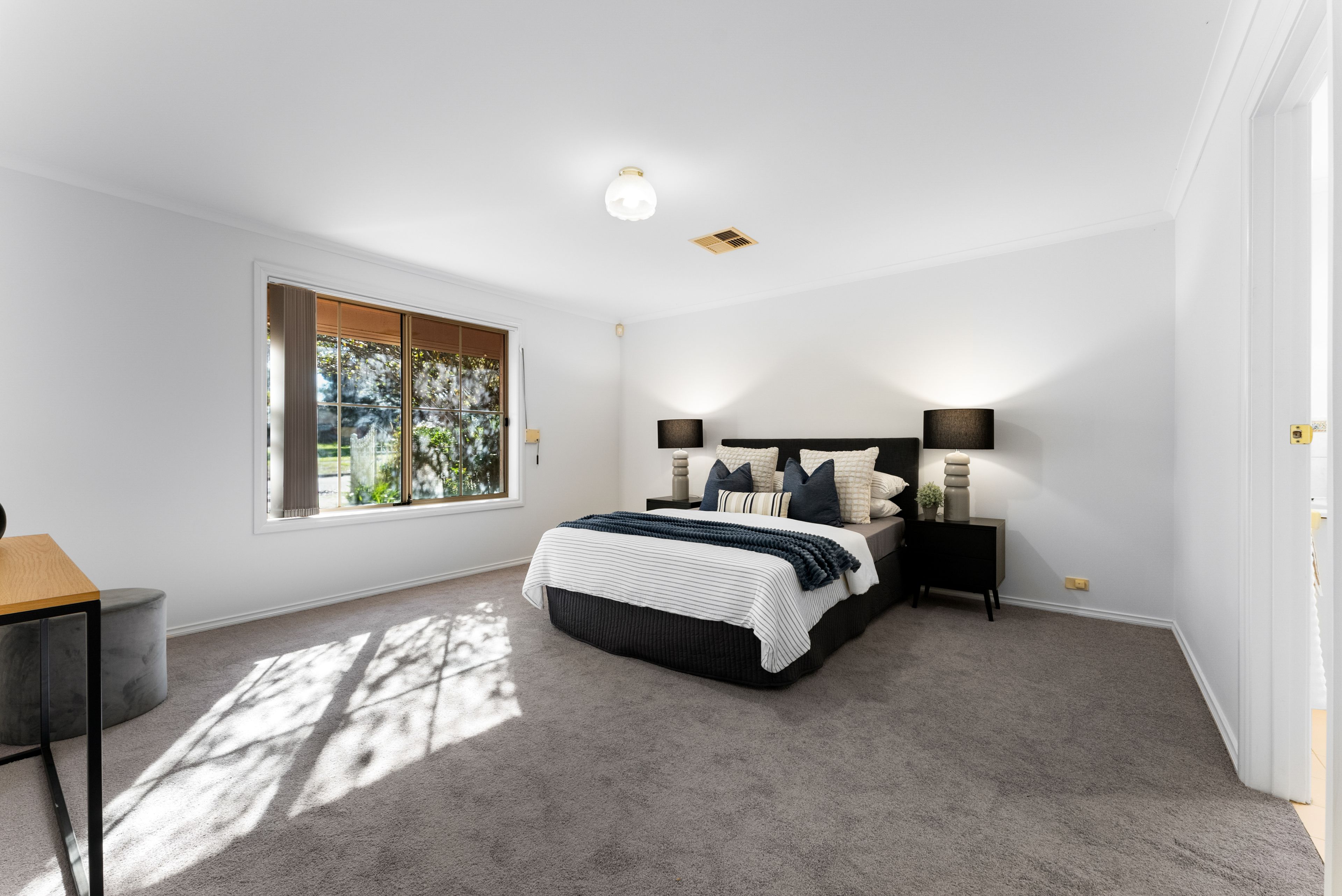 11 Flinders Road, Hillcrest, SA 5086