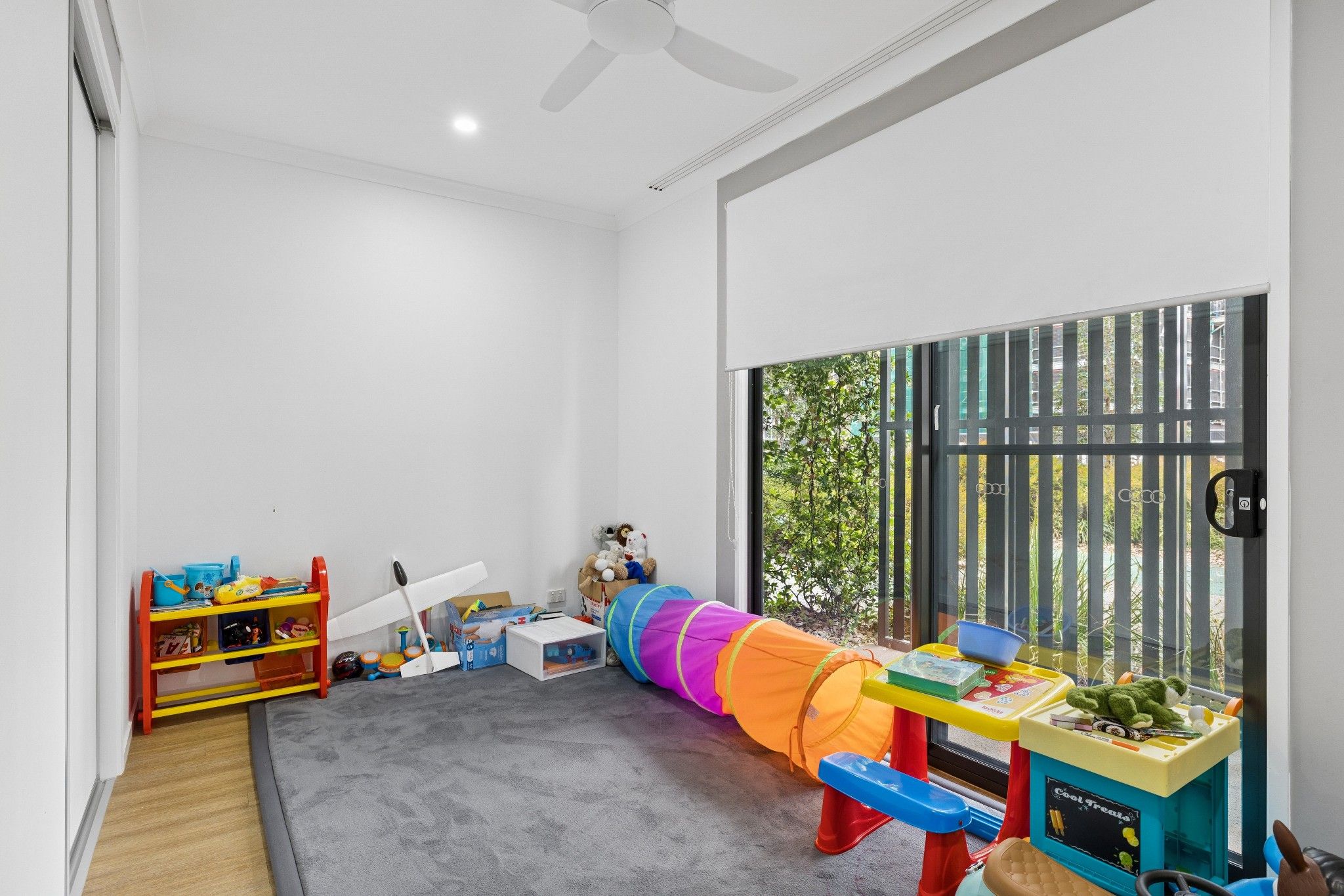 30 Plaza Place — photo 9 of 24