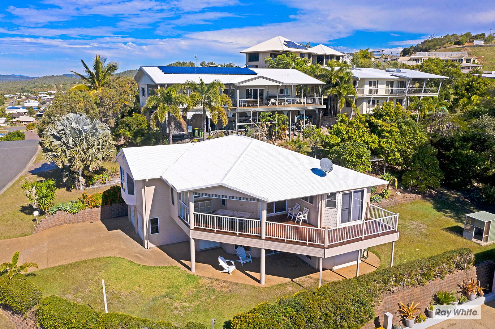 7 Discovery Crescent, Rosslyn QLD 4703