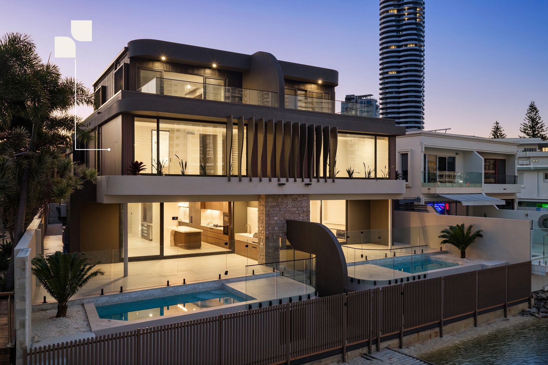 2/23 Tarcoola Crescent — photo from Ray White Broadbeach