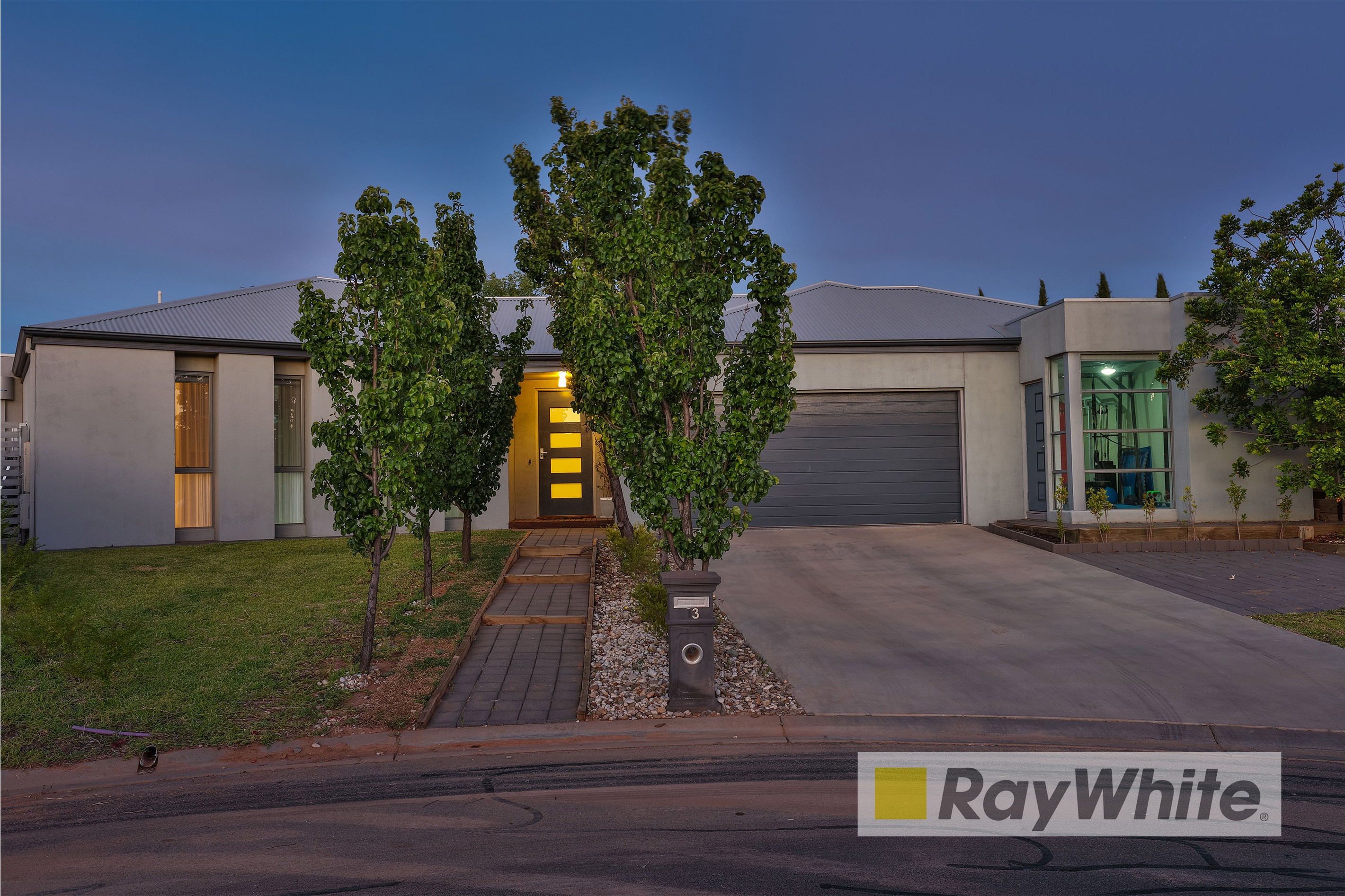 13 Bakogiannis Court, Mildura, VIC 3500