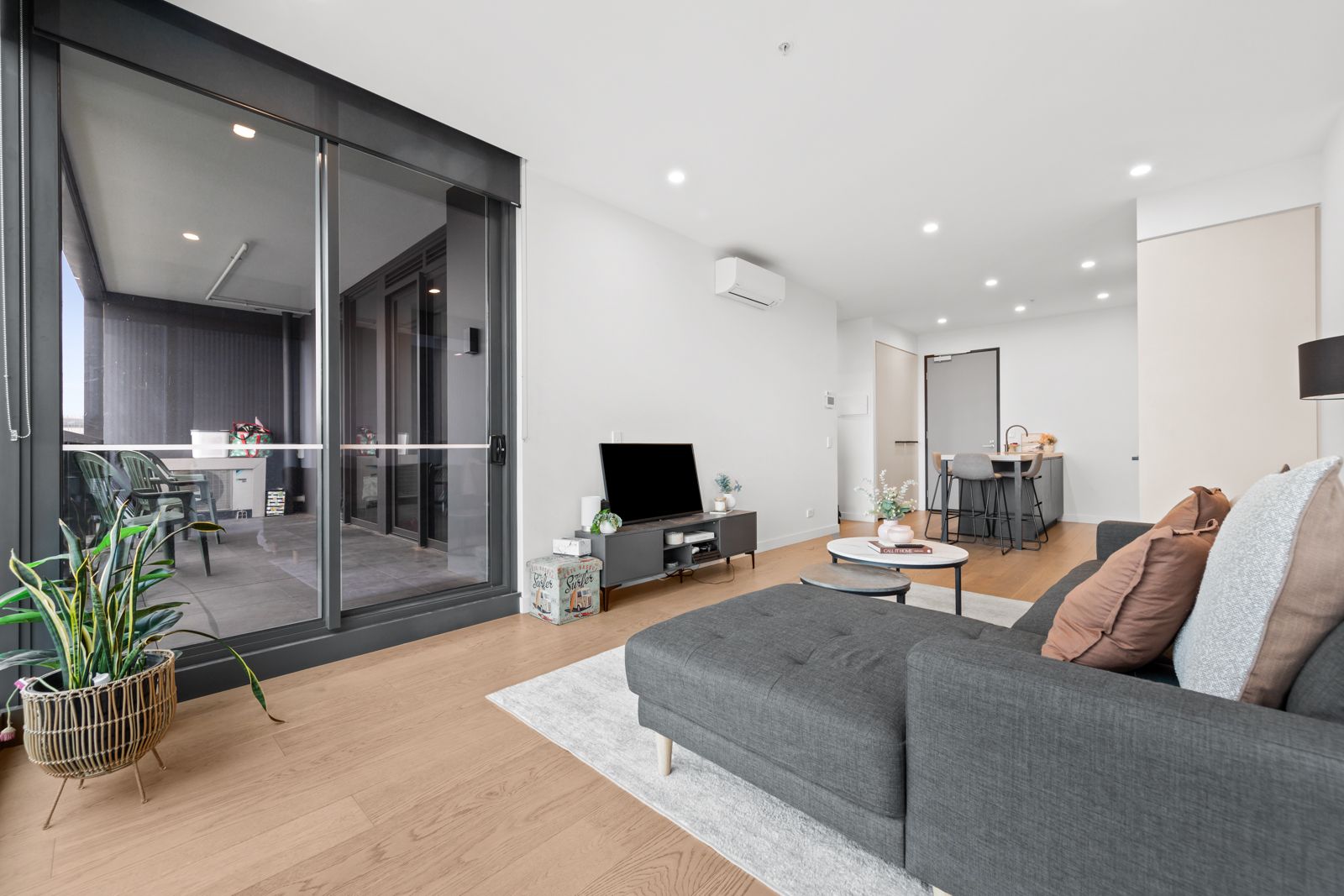 106/1408 Centre Road, Clayton South, VIC 3169