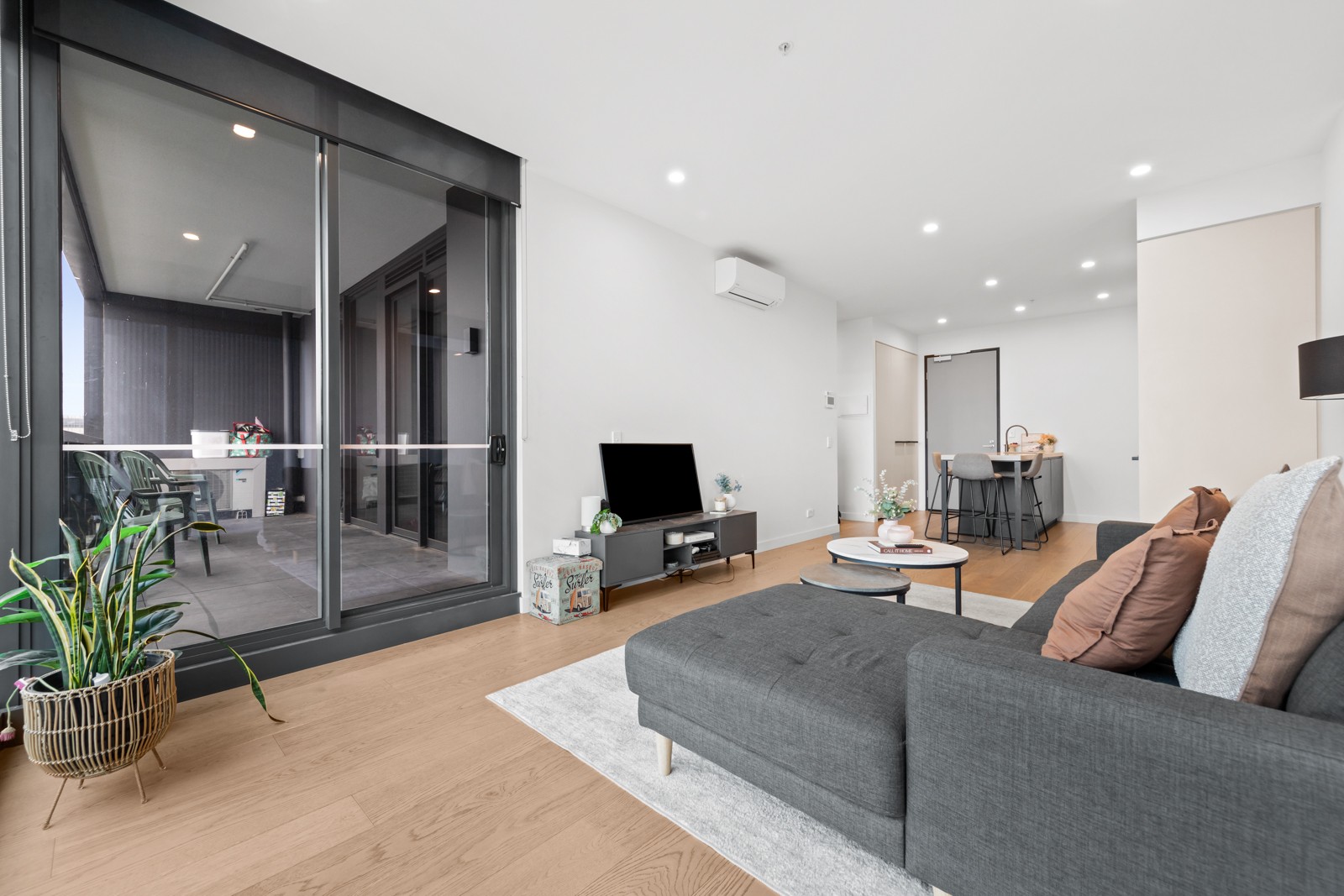 106/1408 Centre Road, Clayton South, VIC 3169