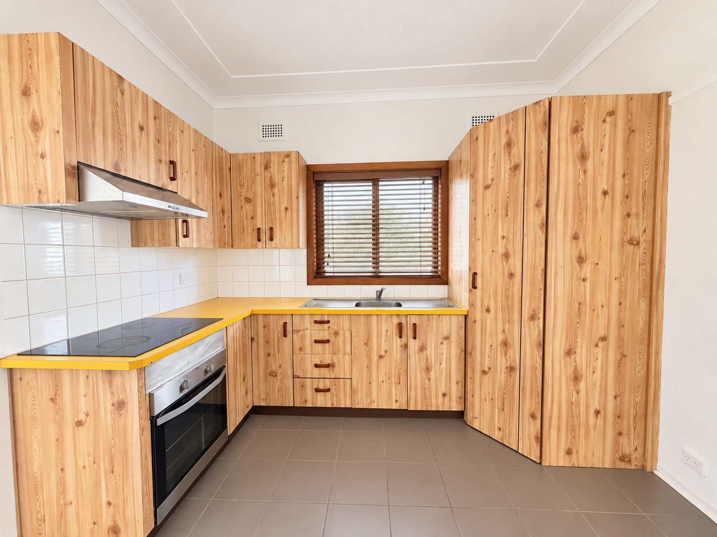 41 Martin Street — photo 3 of 10
