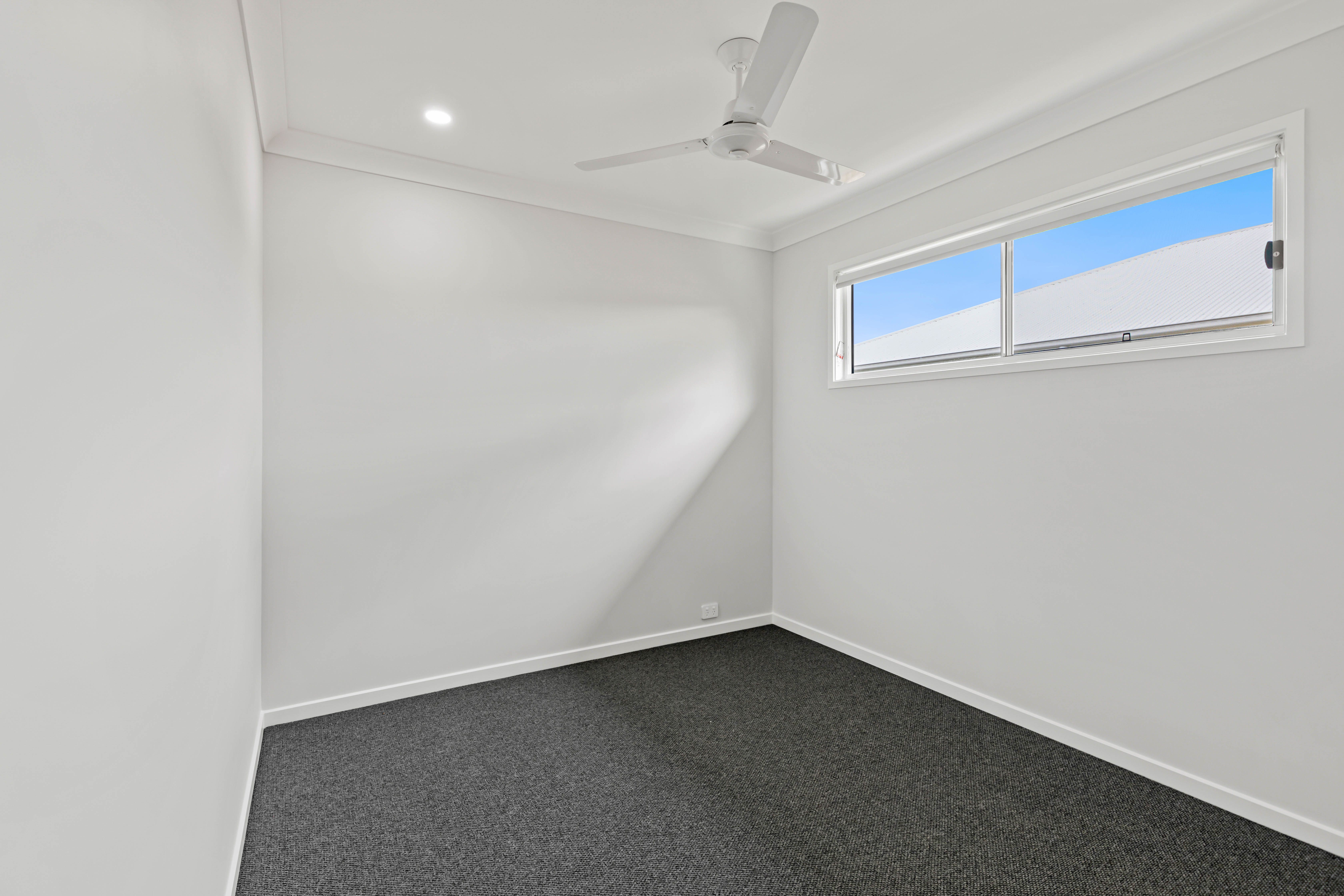 2/72 Pierro Place — photo 3 of 6