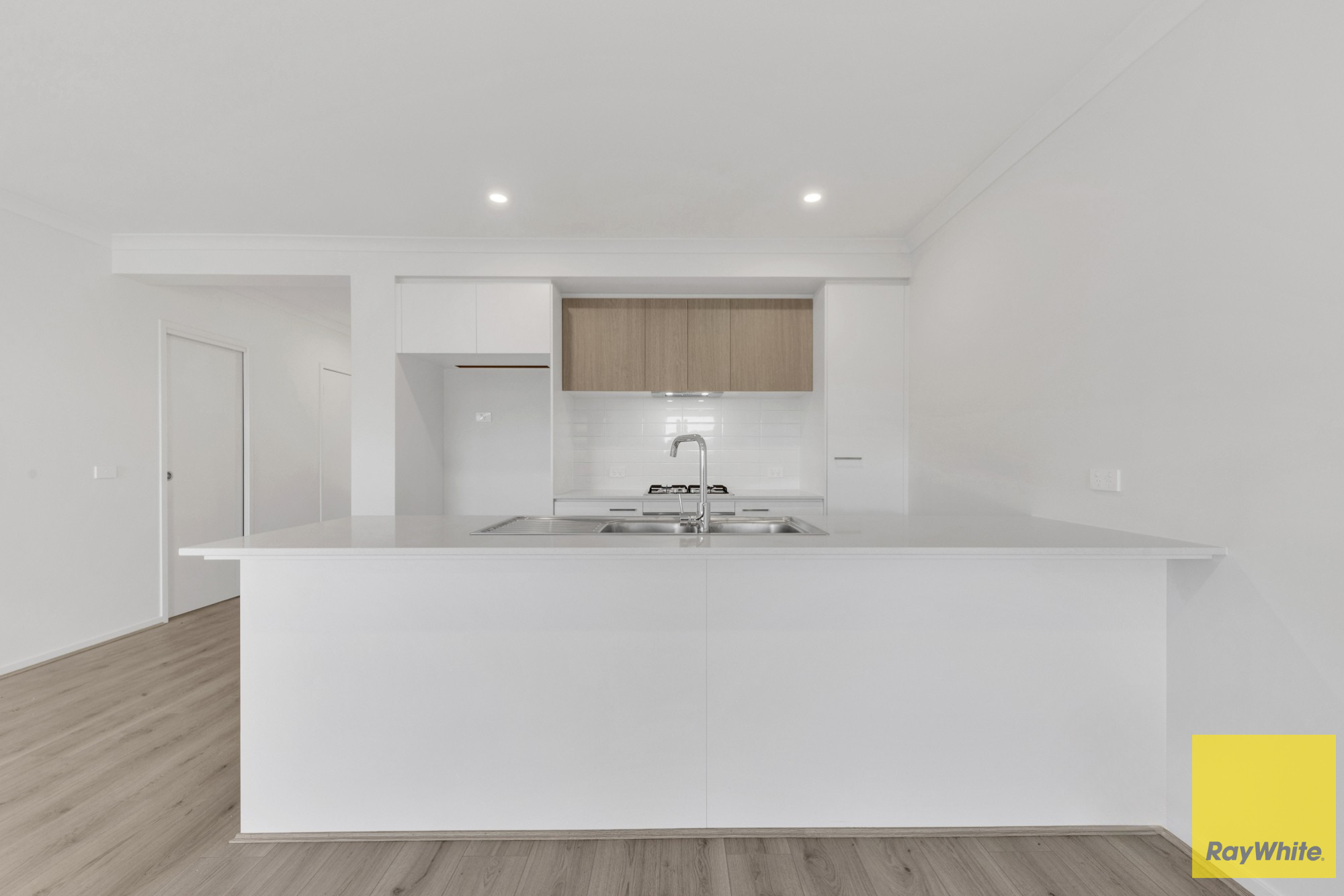 18 Altura Drive — photo 4 of 13
