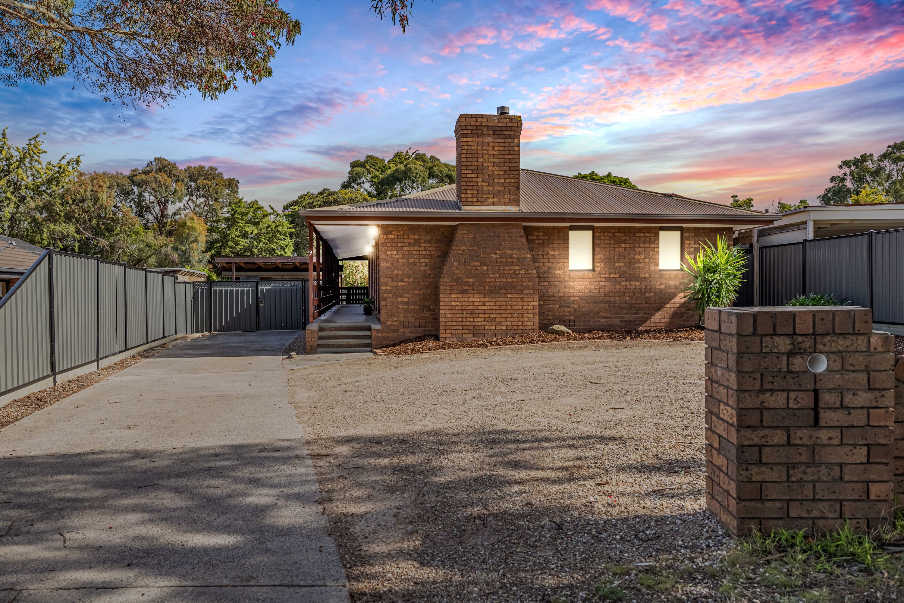 9 Gowrie Court , Sunbury VIC 3429