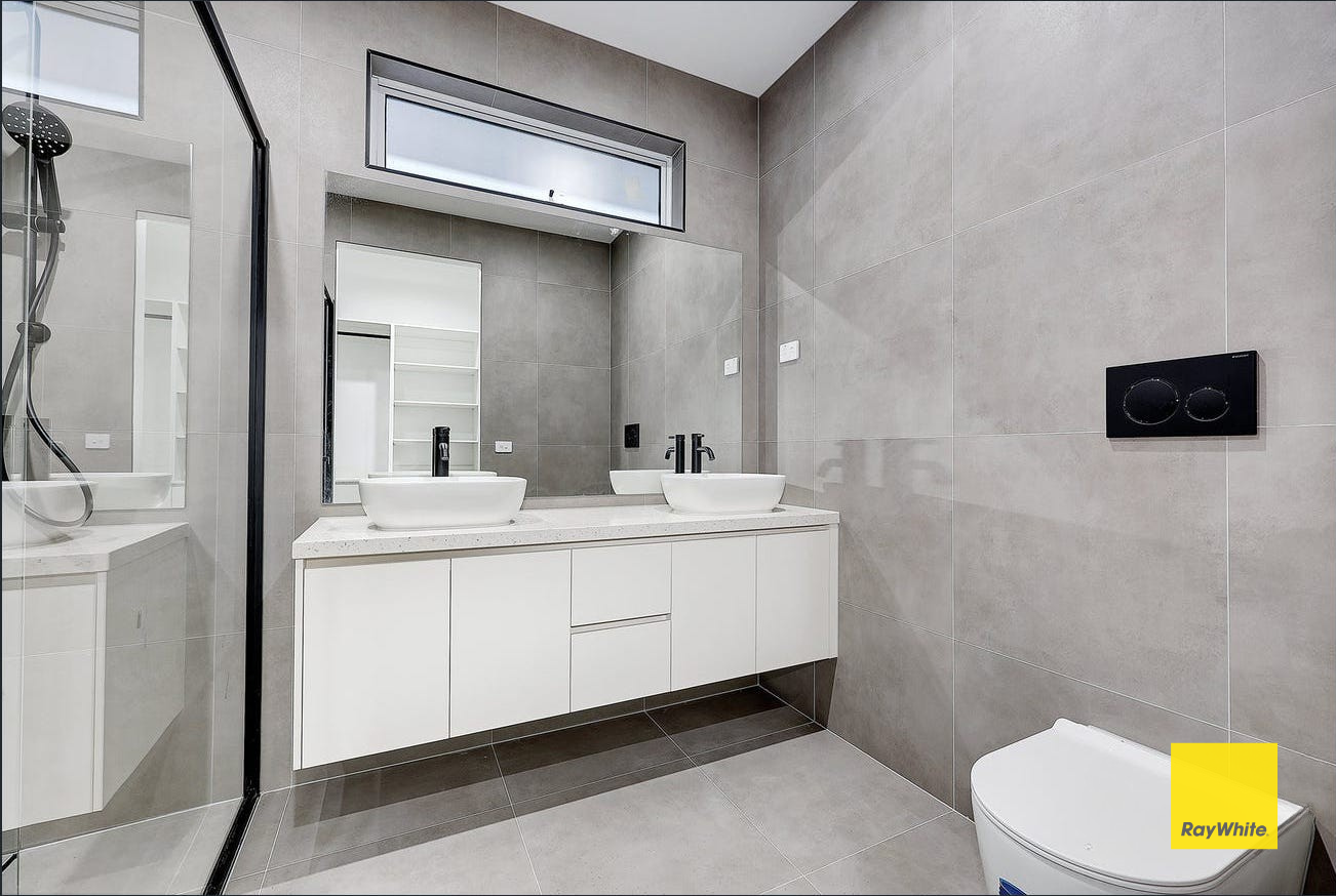 16 Pyrus Crescent — photo 8 of 16