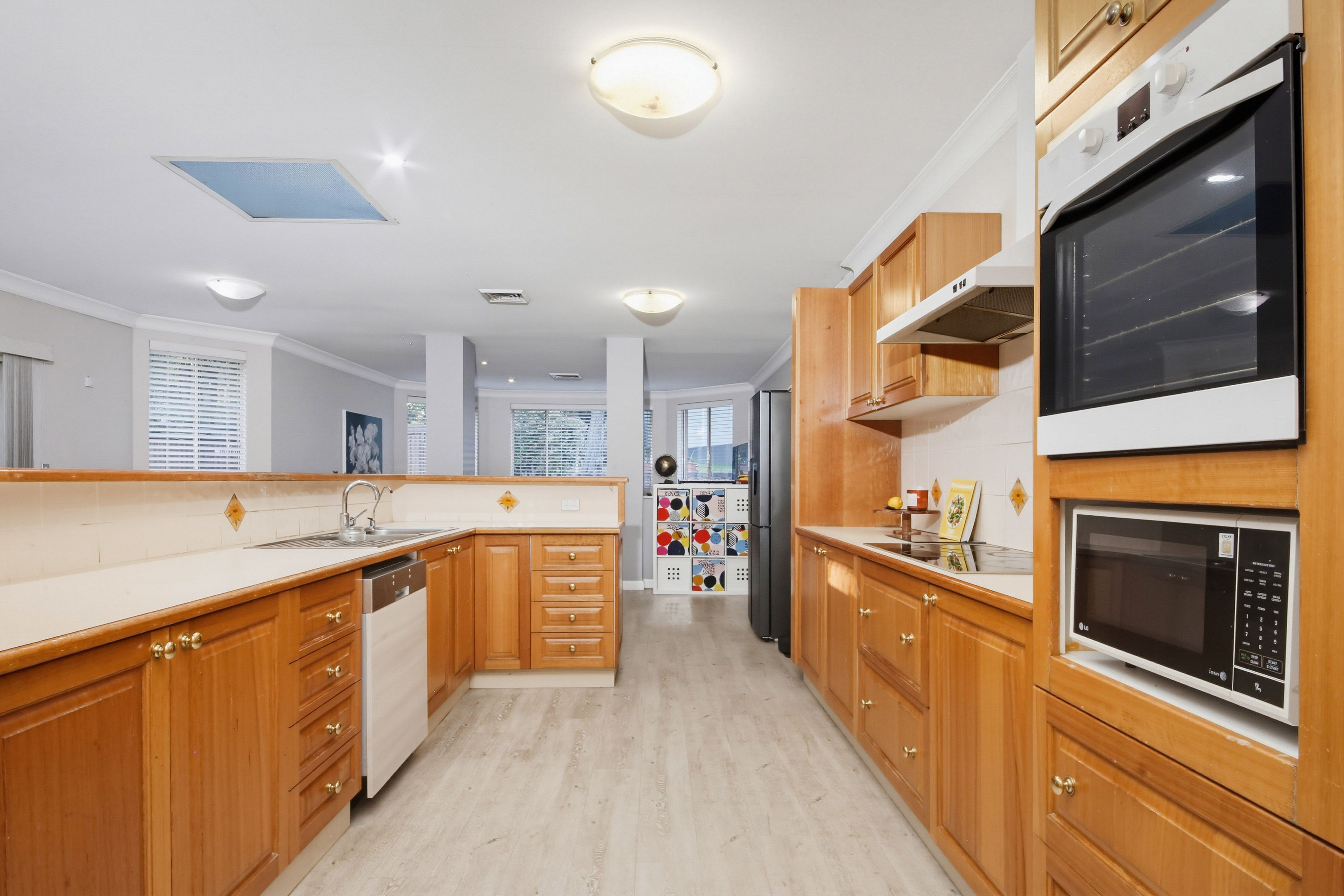 55a Greens Avenue — photo 8 of 15