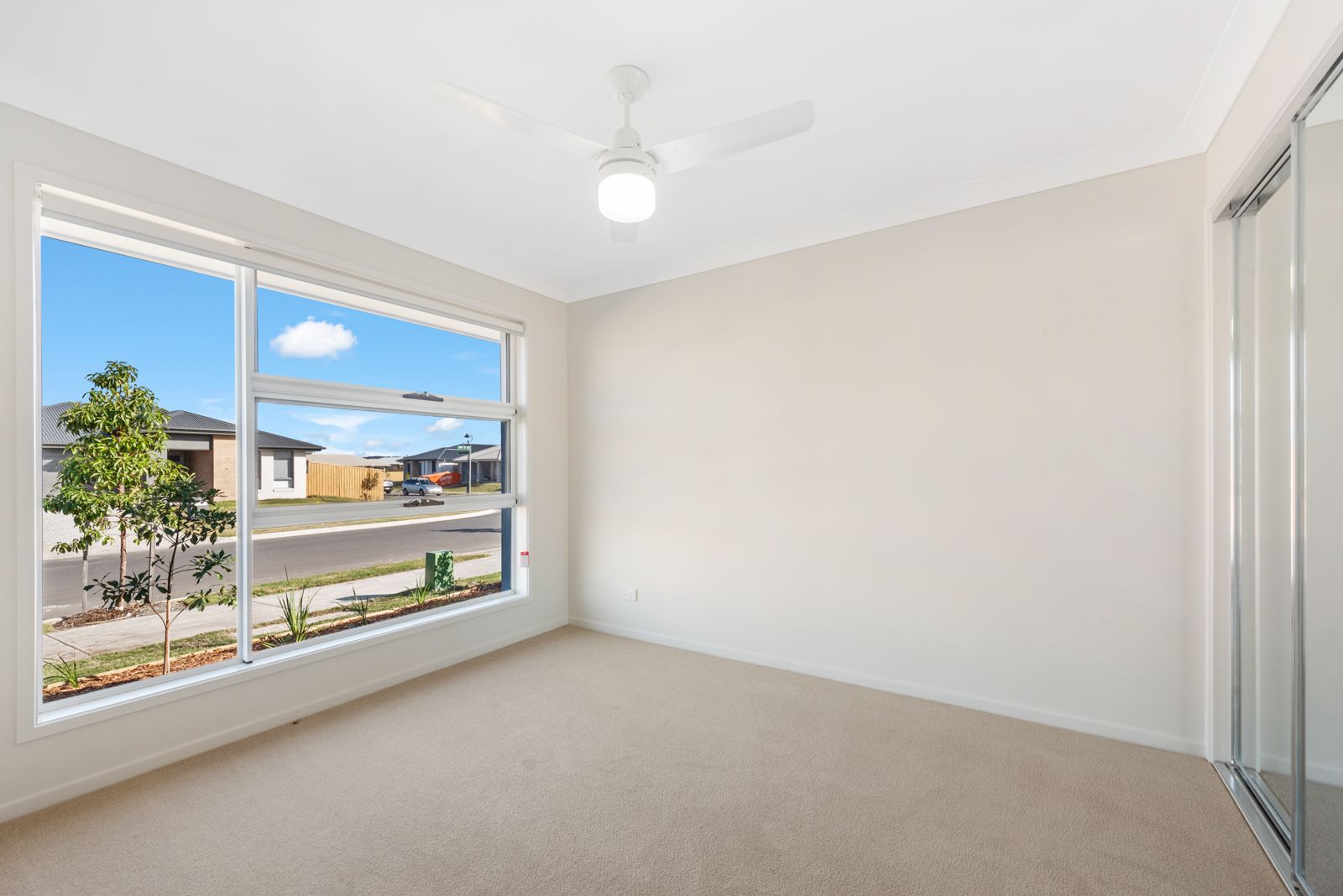 40 John Street, Walloon, QLD 4306