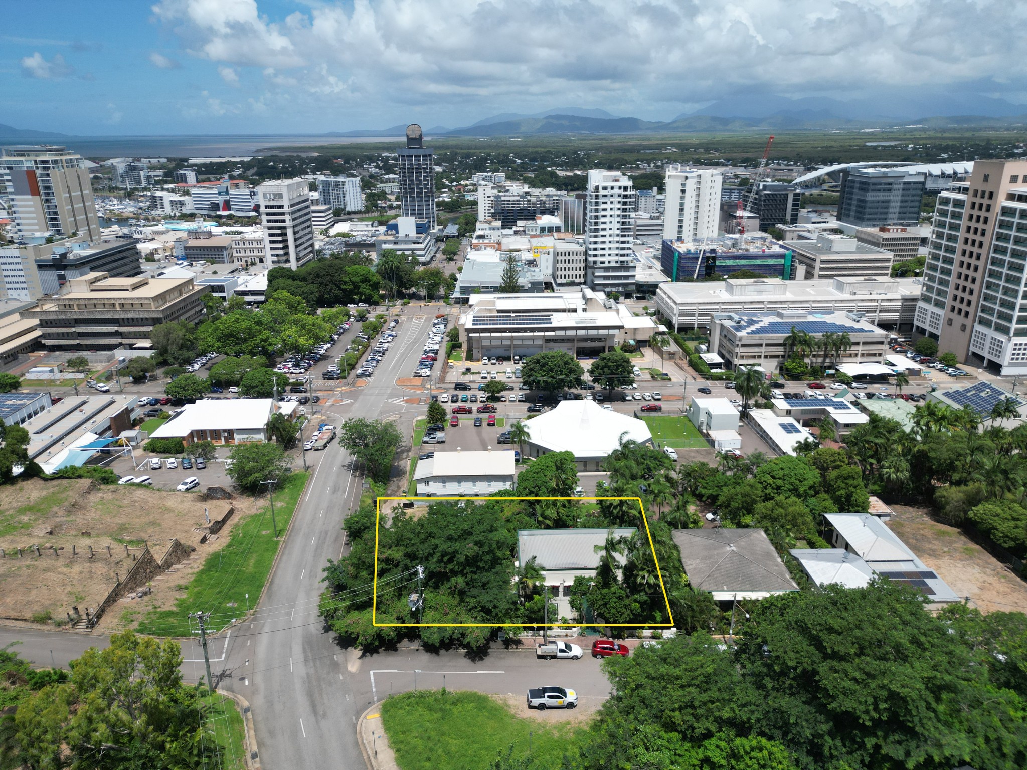 30-32 Hale Street, Townsville City, QLD 4810