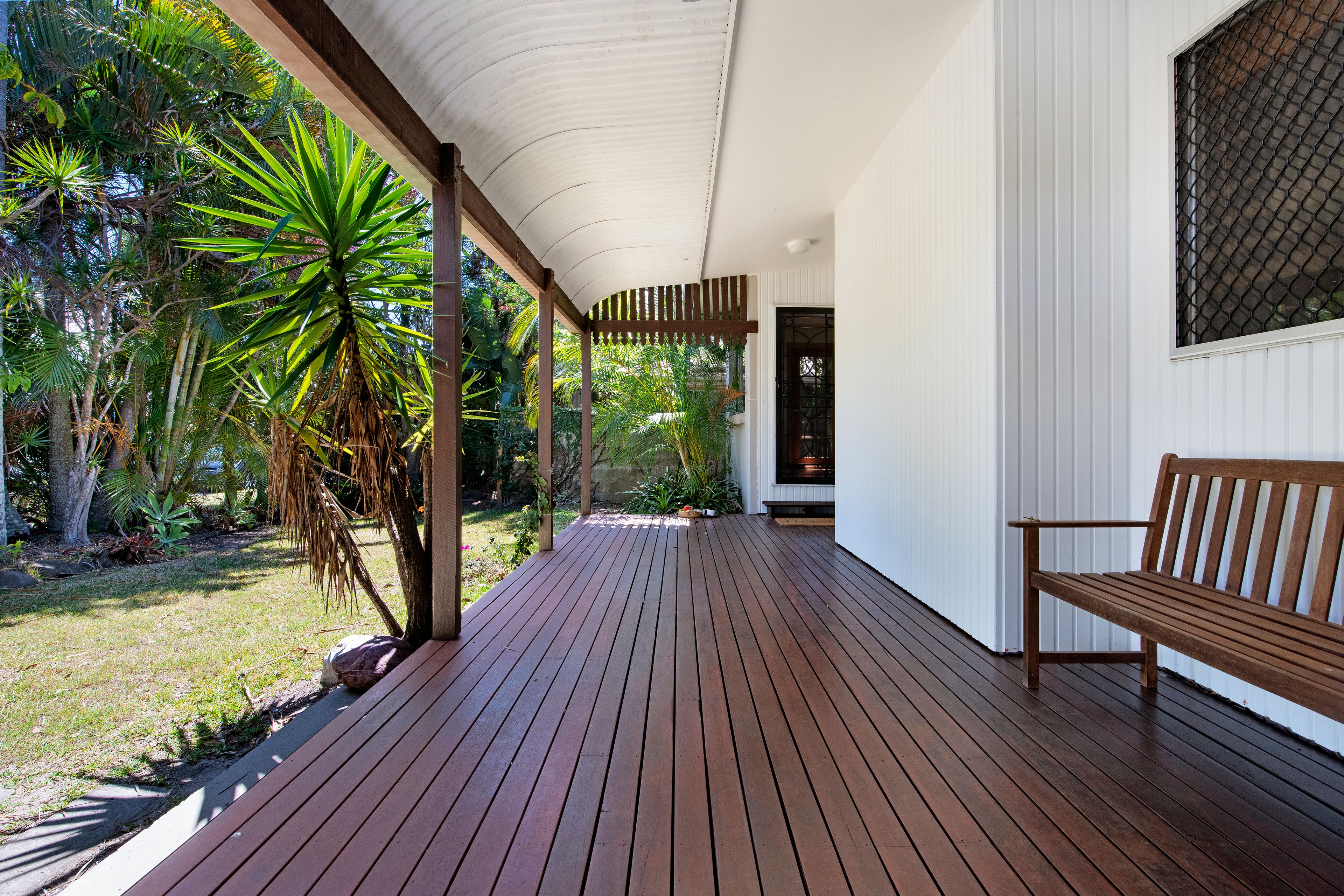 9 Joy Avenue, Burleigh Waters, QLD 4220