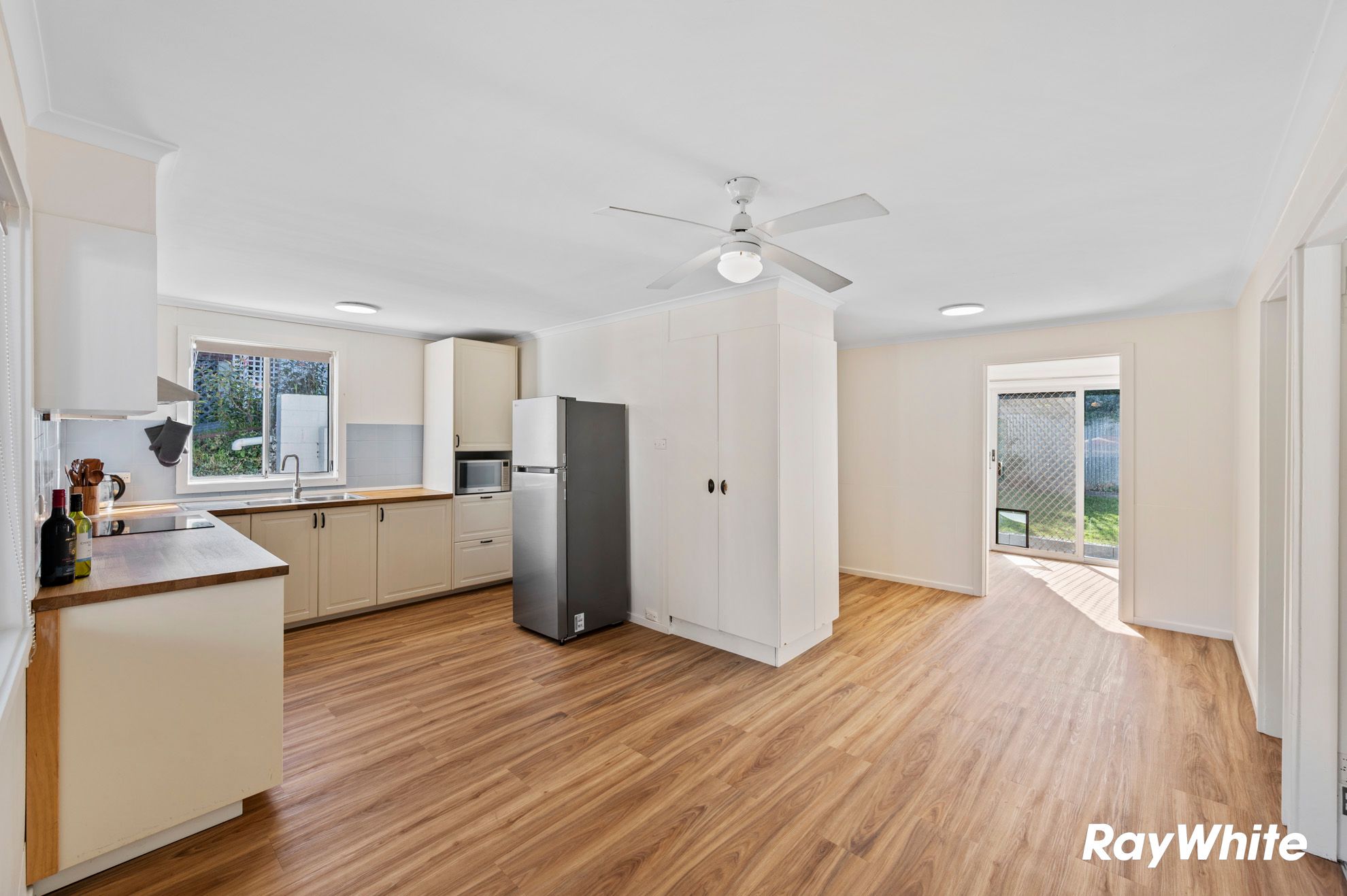 46 Bavarde Avenue — photo 3 of 28