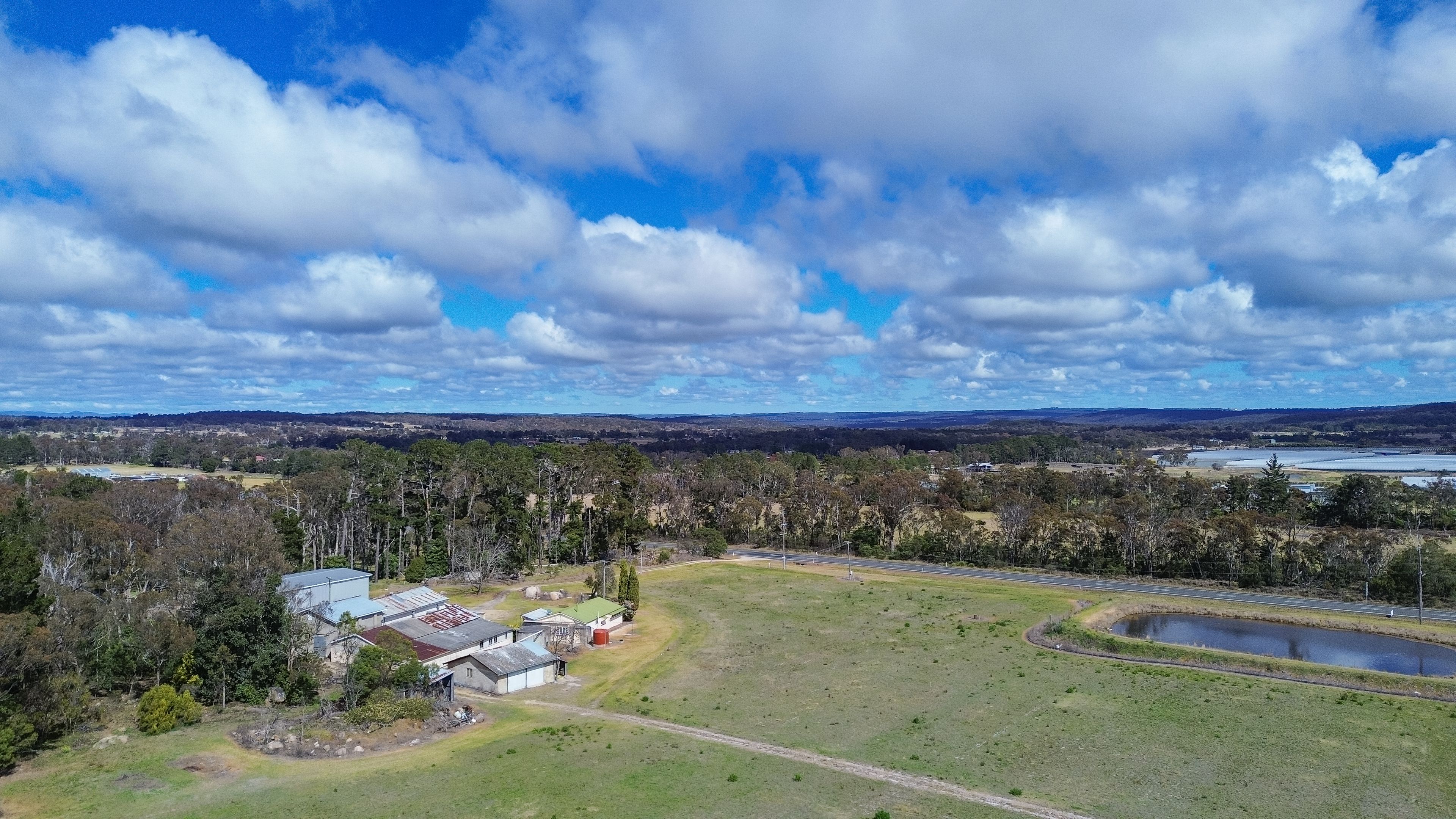 24935 New England Highway — photo 8 of 29