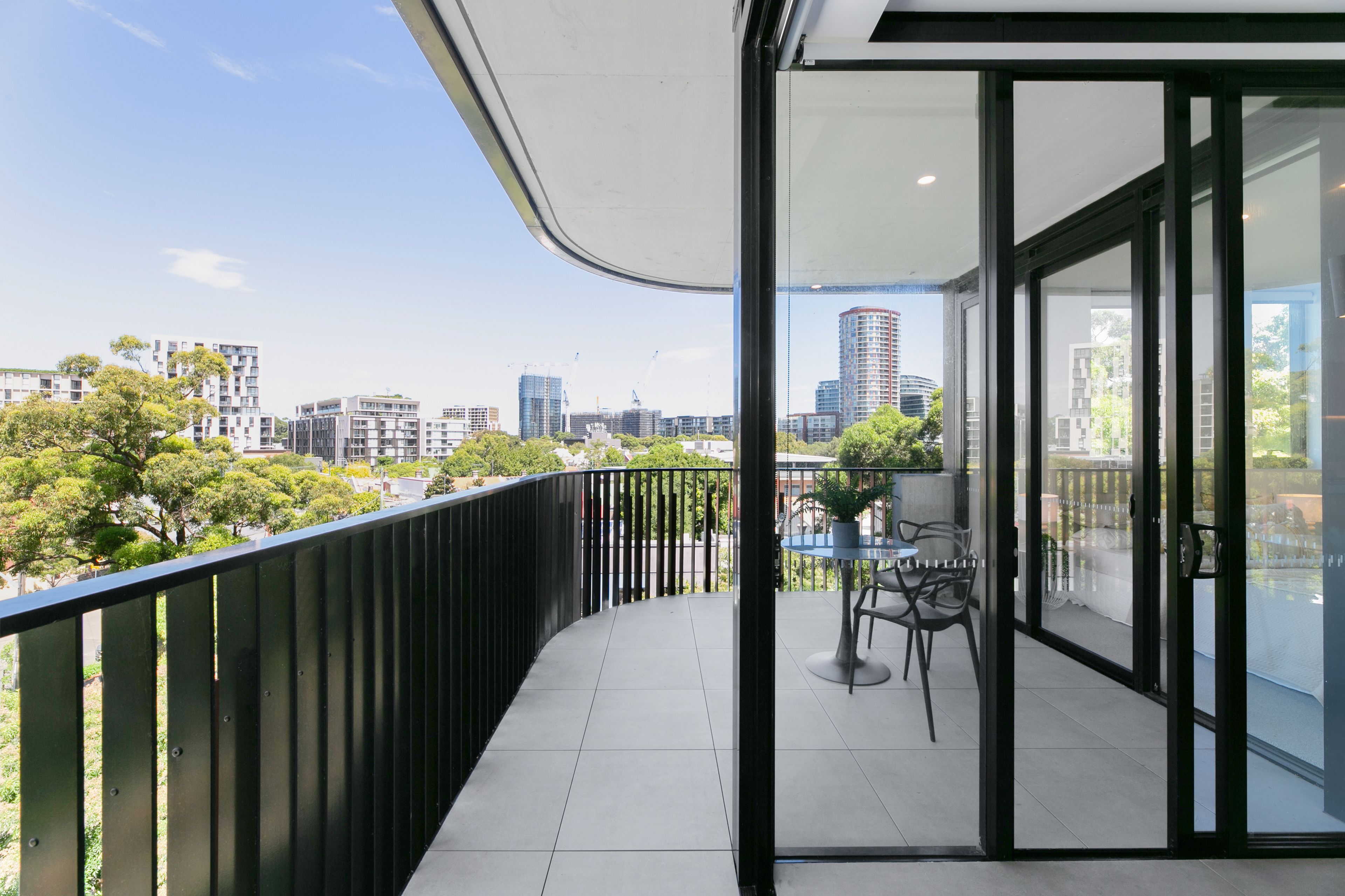 311/836 Elizabeth Street — photo 9 of 11