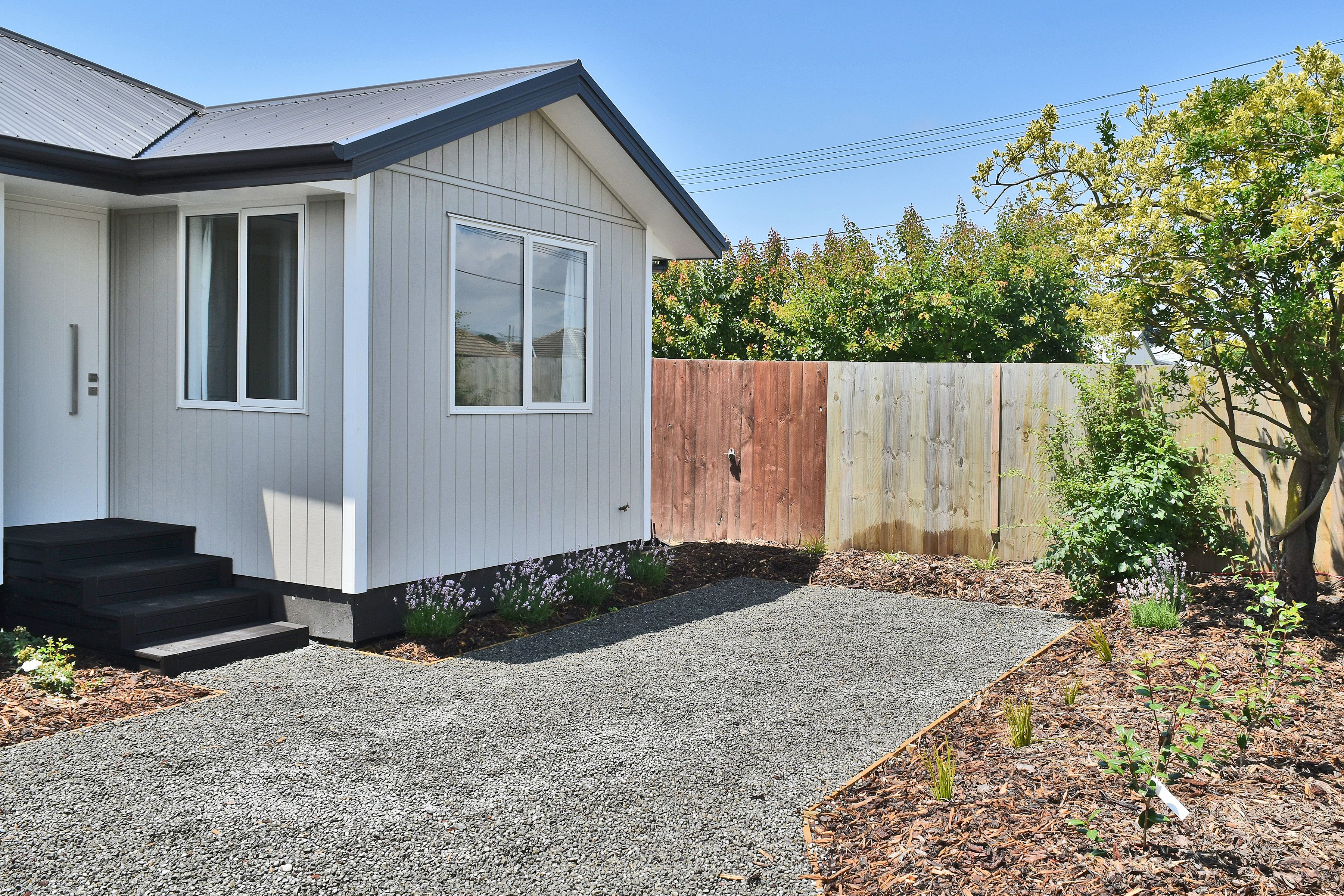 2/327 Breezes Road, Wainoni, Christchurch City