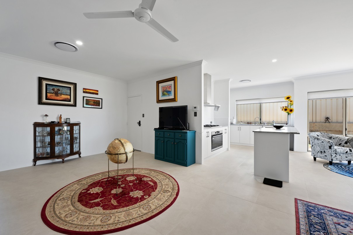 22 Reef Boulevard, Drummond Cove, WA 6532