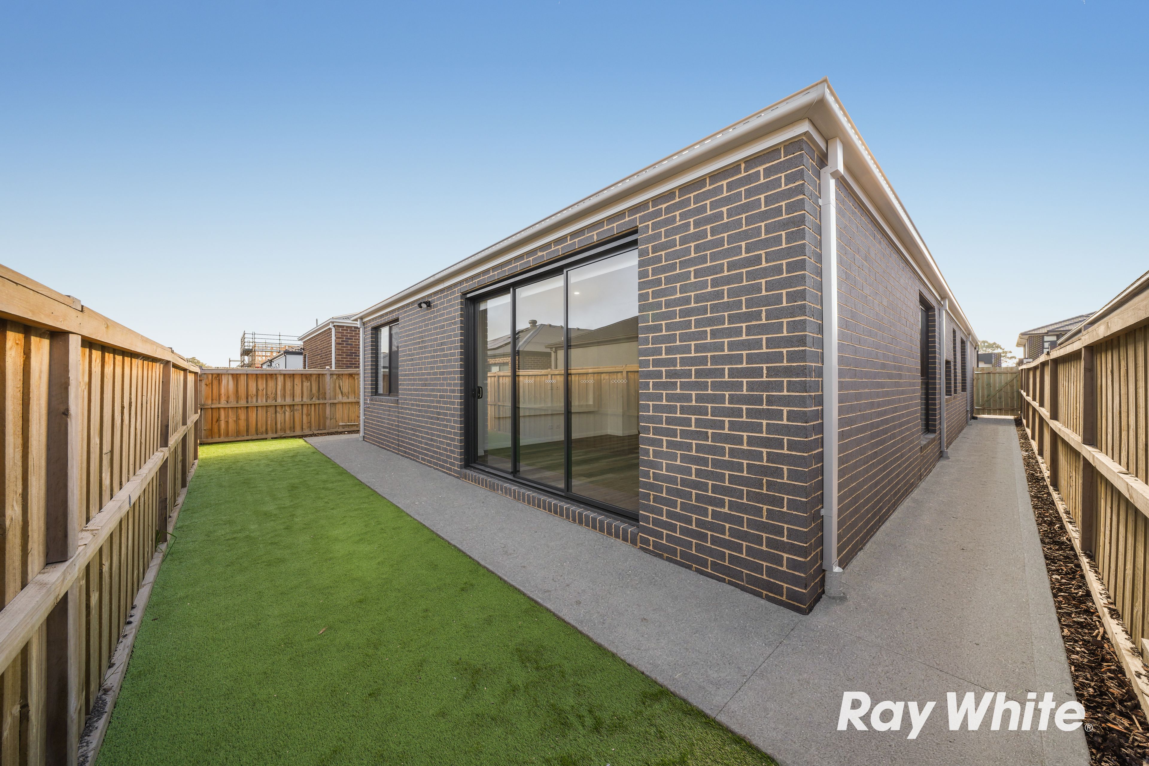 15 Kilarnie Boulevard — photo 25 of 26