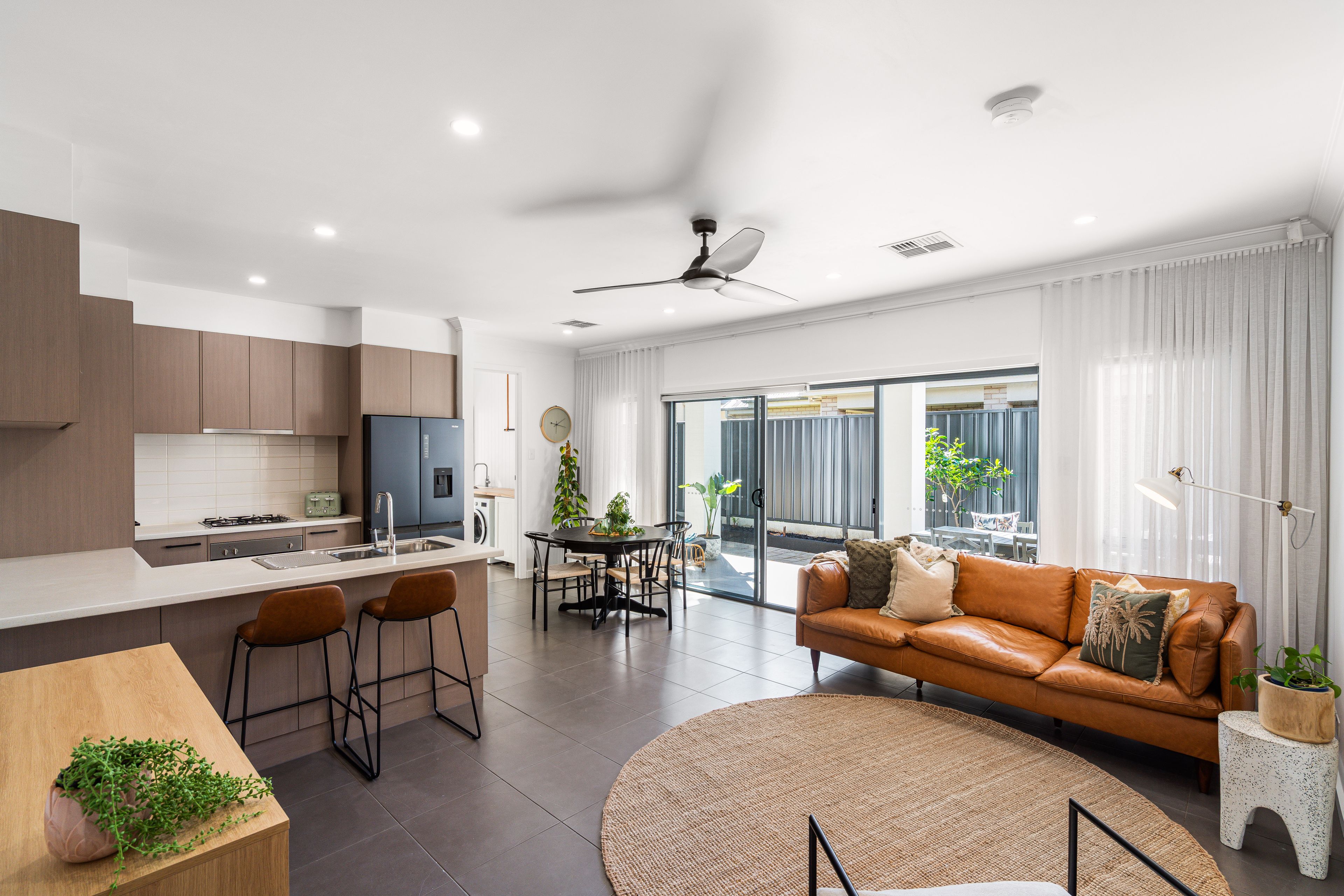 25B Maurice Avenue — photo 12 of 23