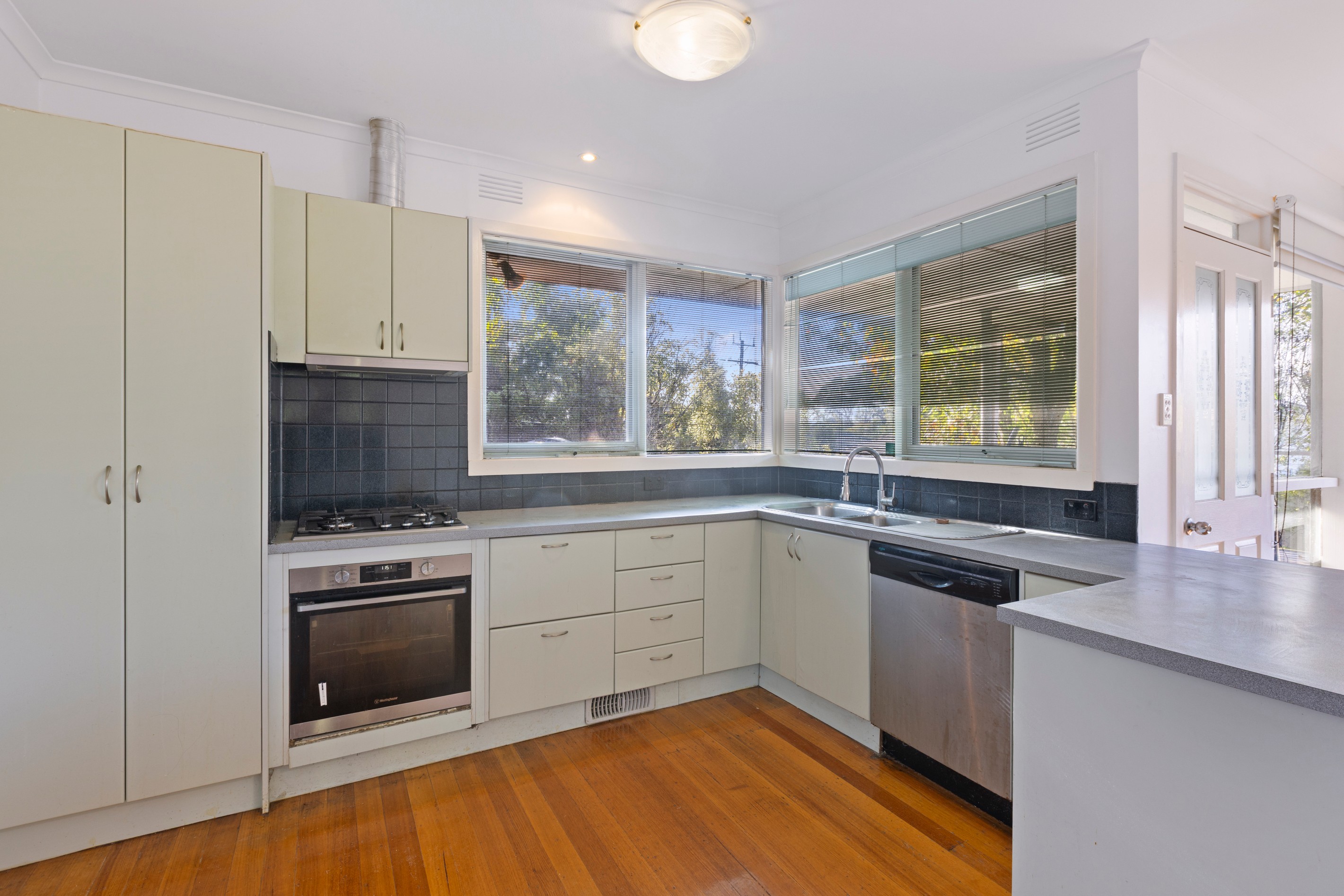 1 Mingana Road, Wantirna South, VIC 3152