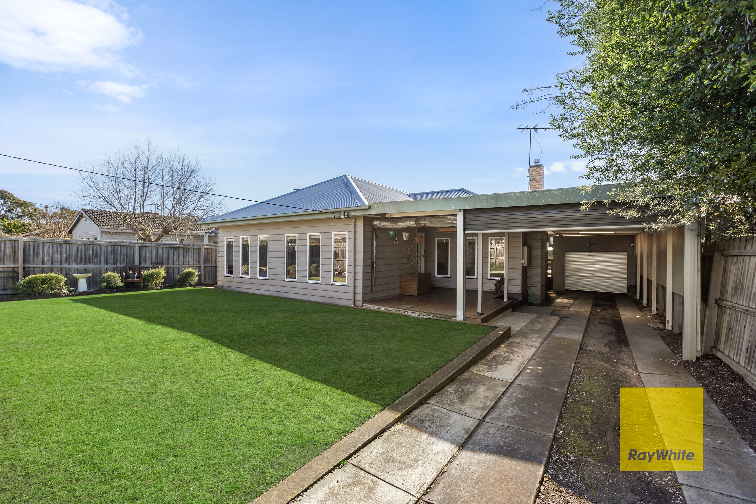 12 Macarthur Avenue, Hamlyn Heights, VIC 3215