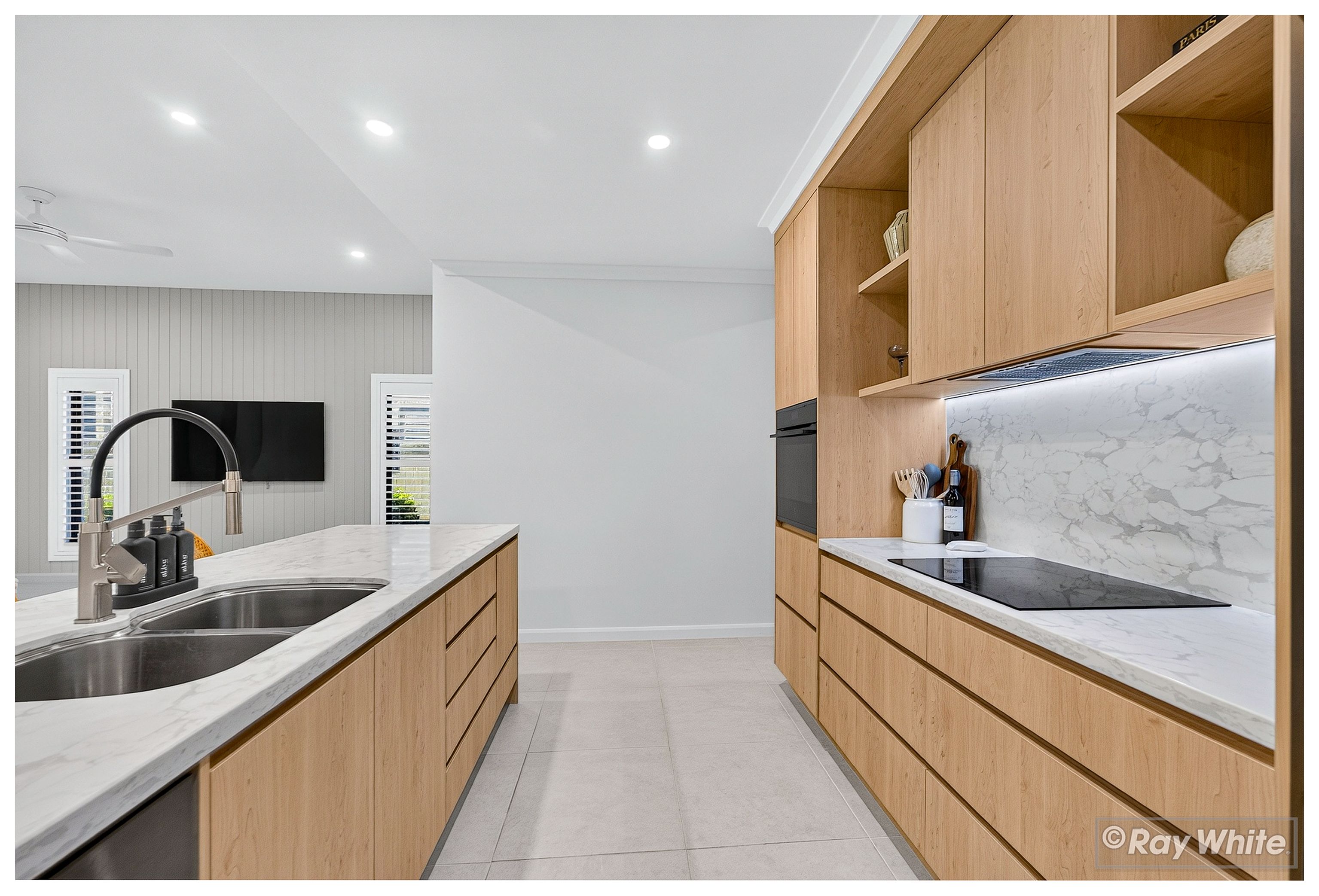 20 Beverley Boulevard — photo 5 of 30
