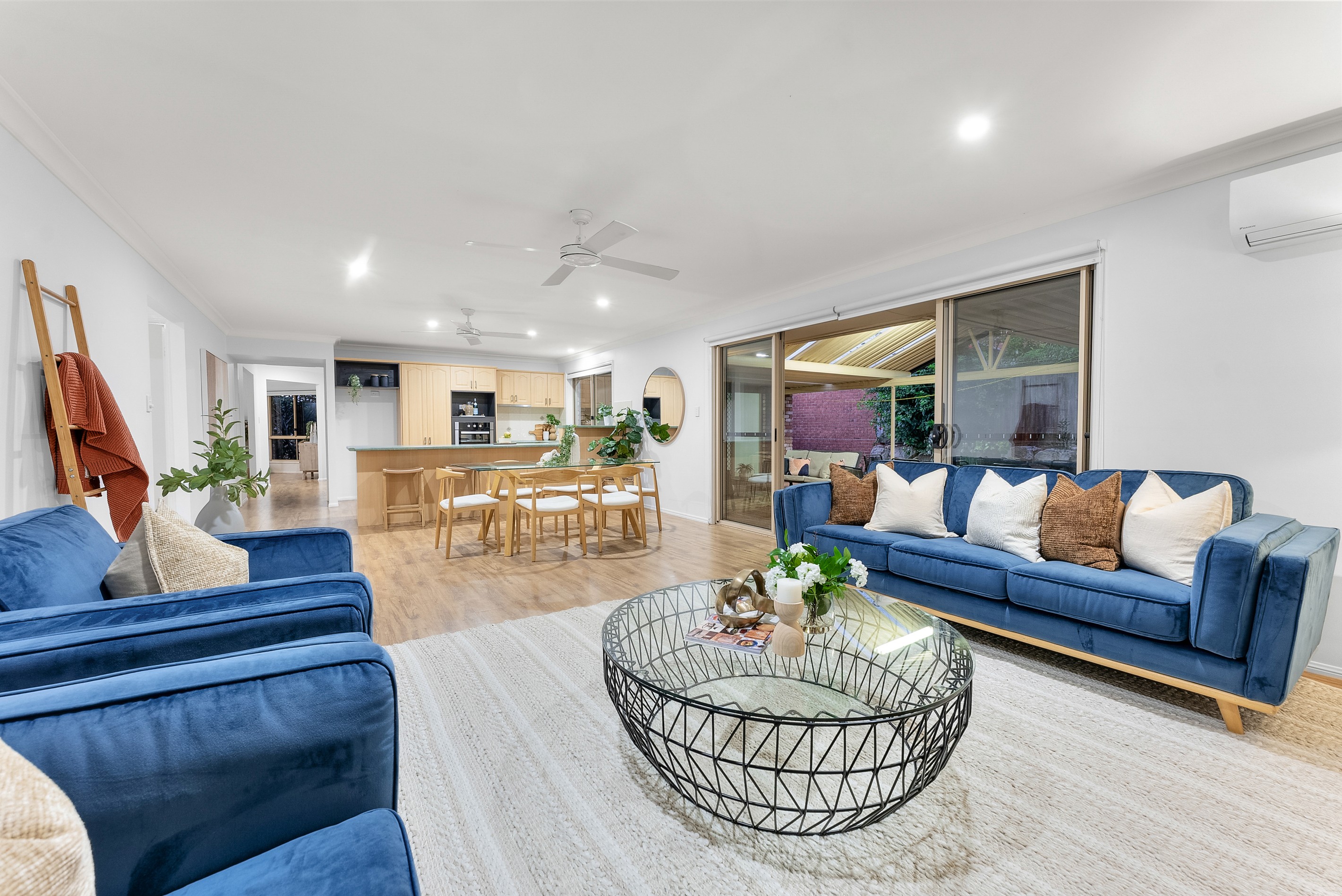 8 Campion Drive, North Lakes, QLD 4509