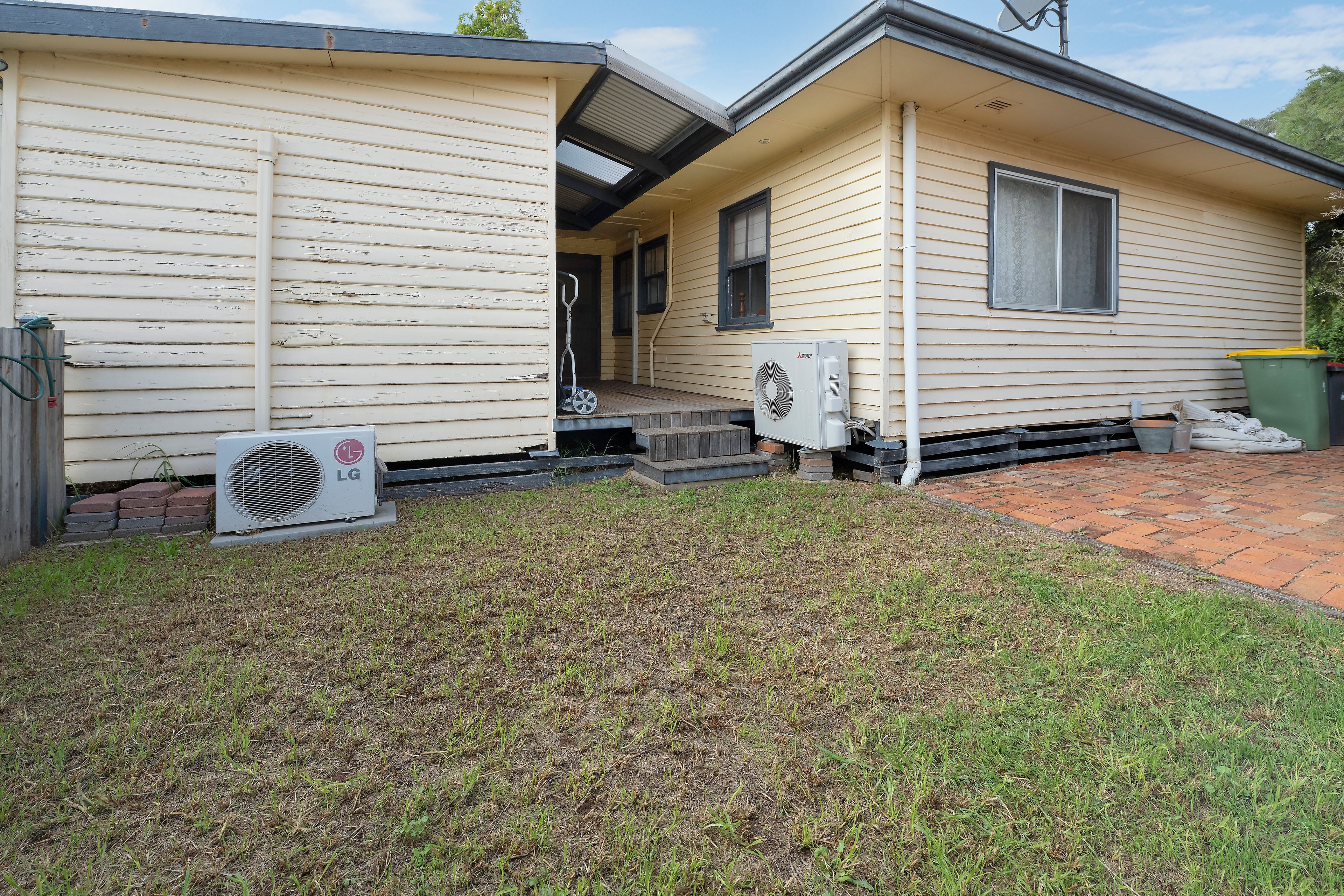 6 Buchan Street — photo 15 of 16