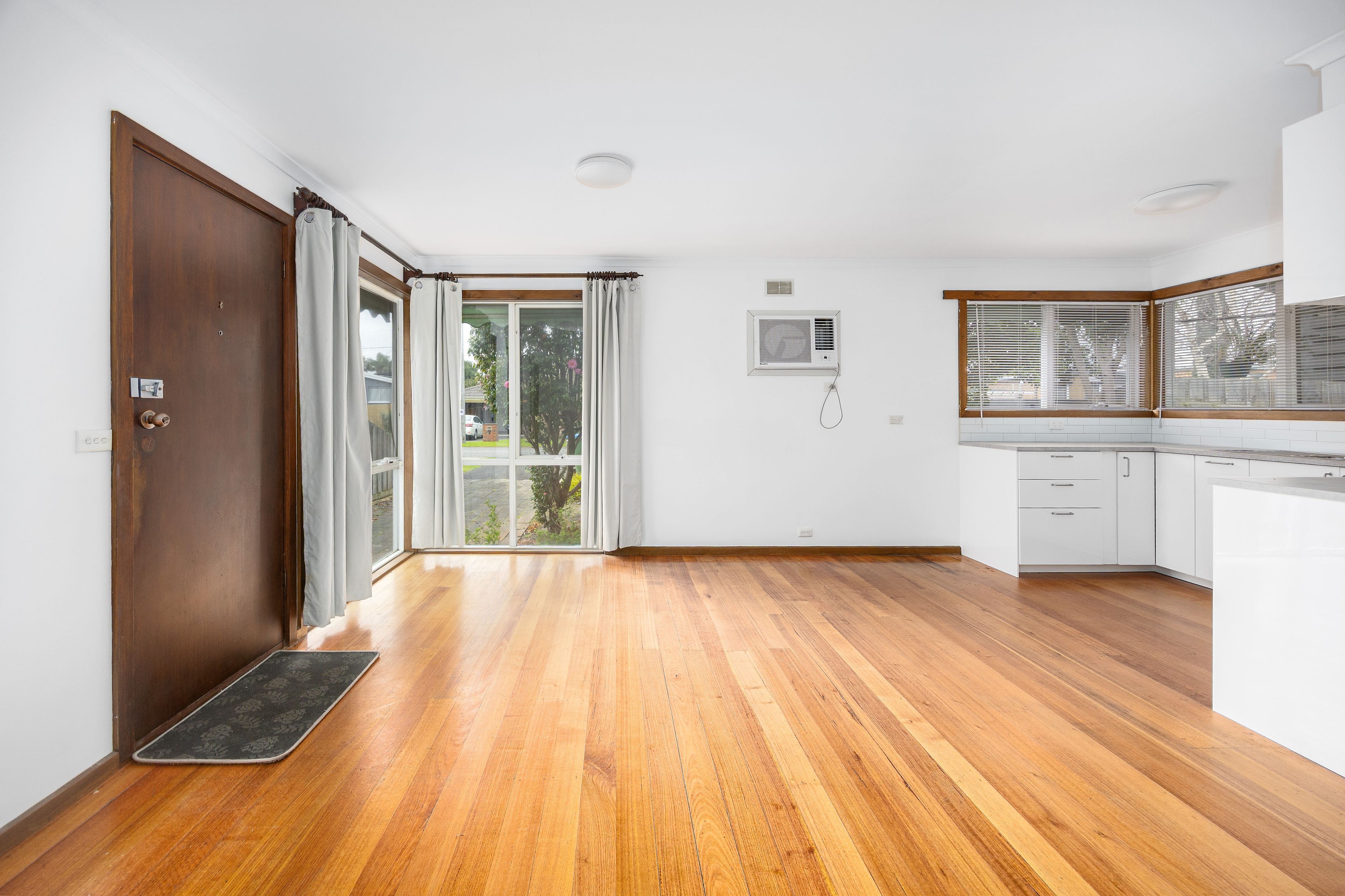 154 Seventh Avenue — photo 4 of 15