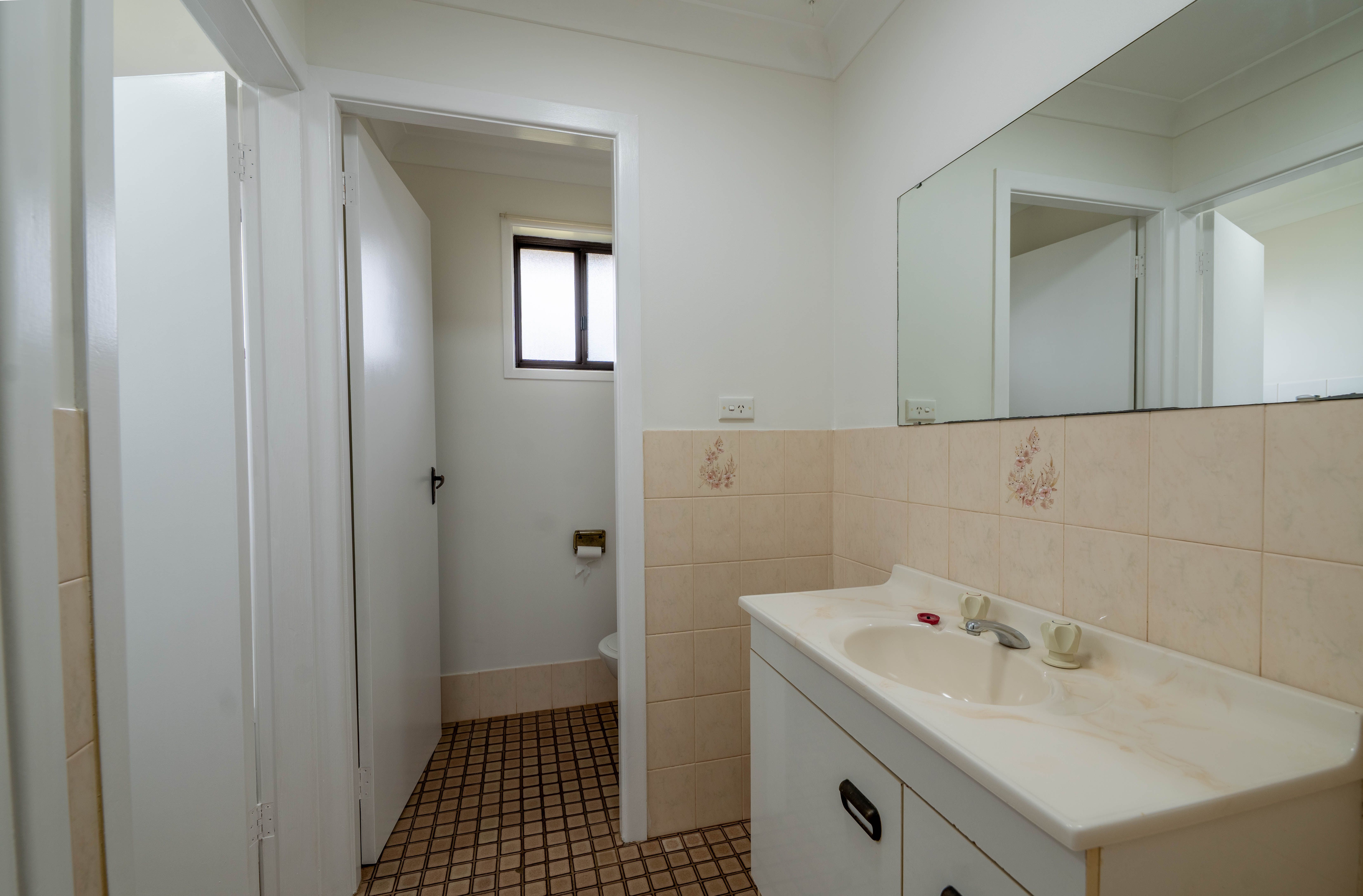9 Barton Street — photo 9 of 12