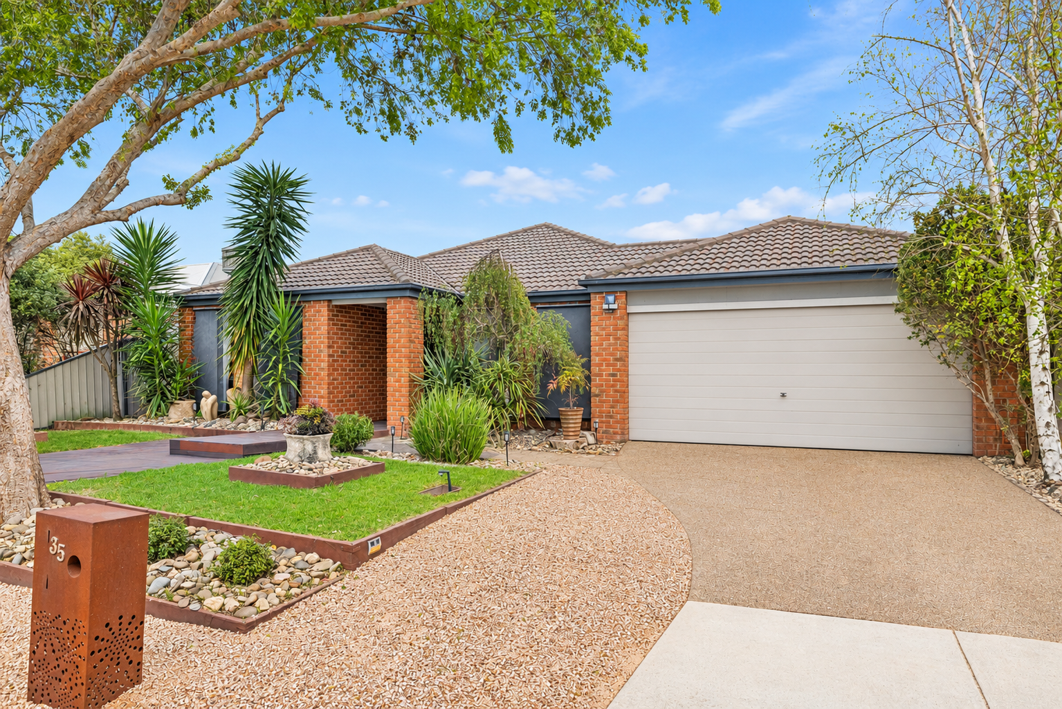 35 Chesterton Avenue — photo from Ray White Werribee