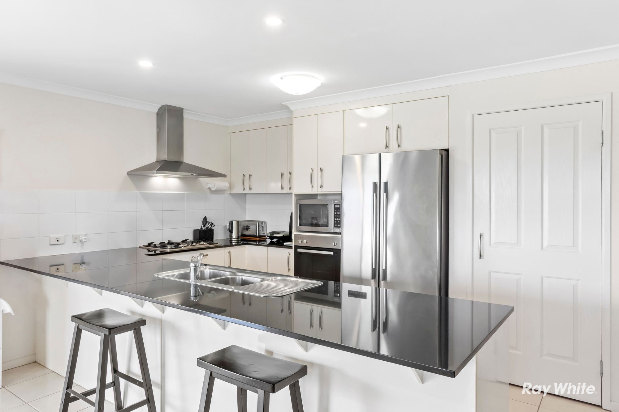 16 Hitching Rail Drive, Tanby, QLD 4703