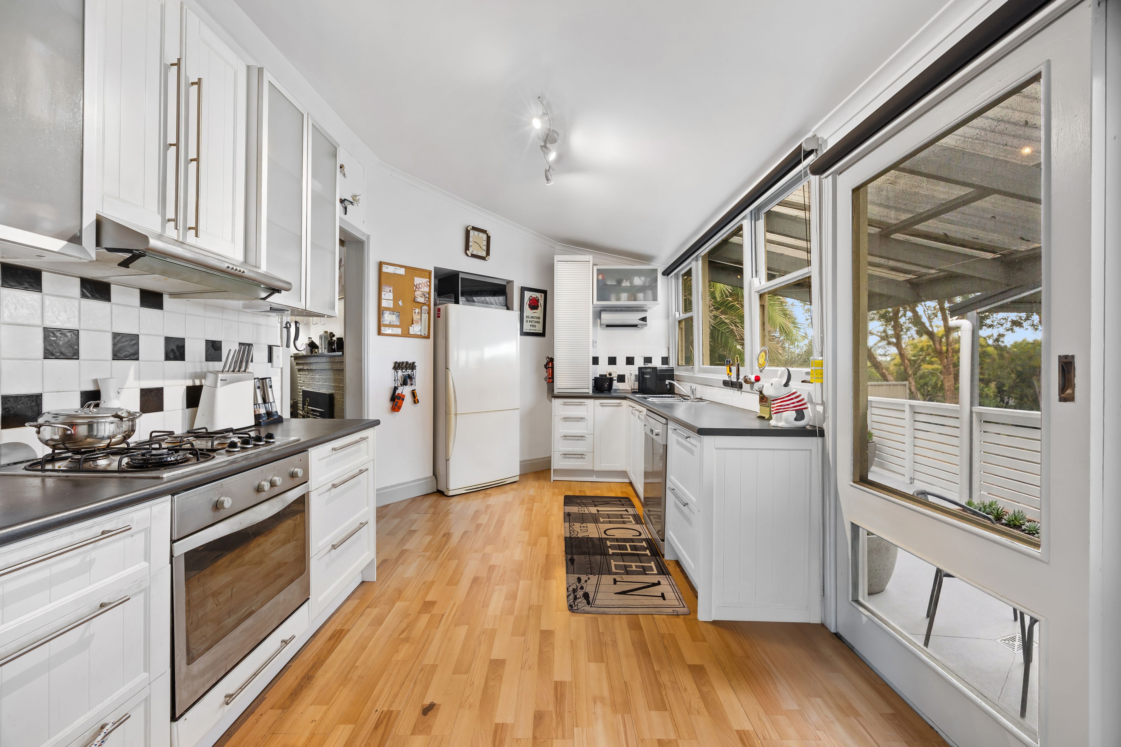 76 Queen Street — photo 5 of 18
