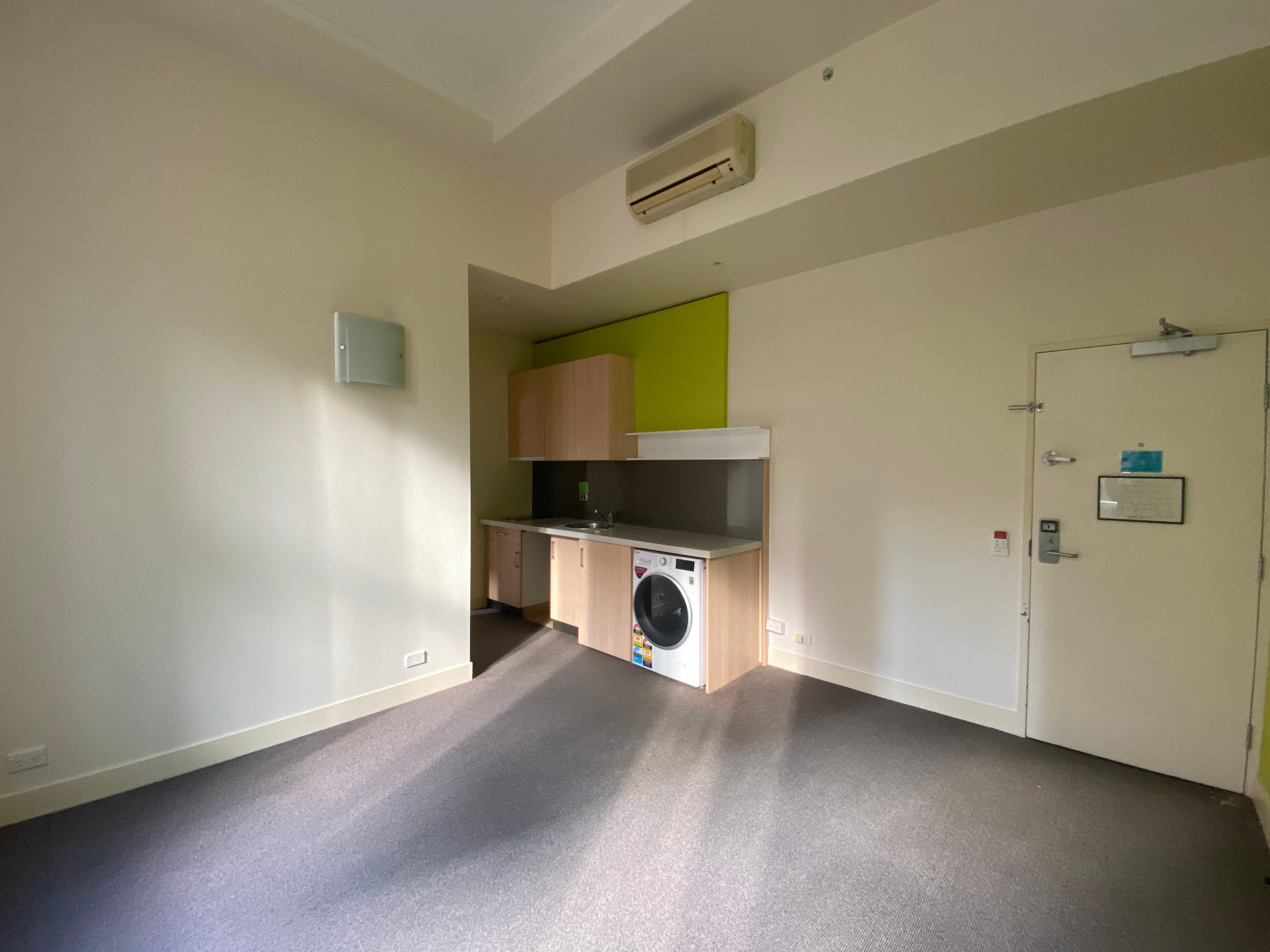302/18-20 Bank Place, Melbourne, VIC 3000