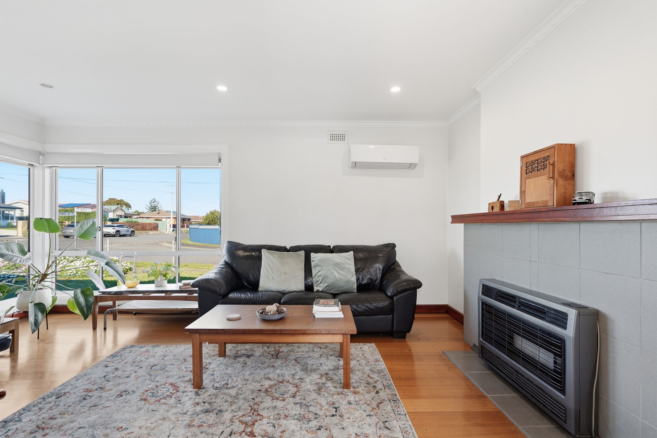 8 Cross Street, Midway Point, TAS 7171