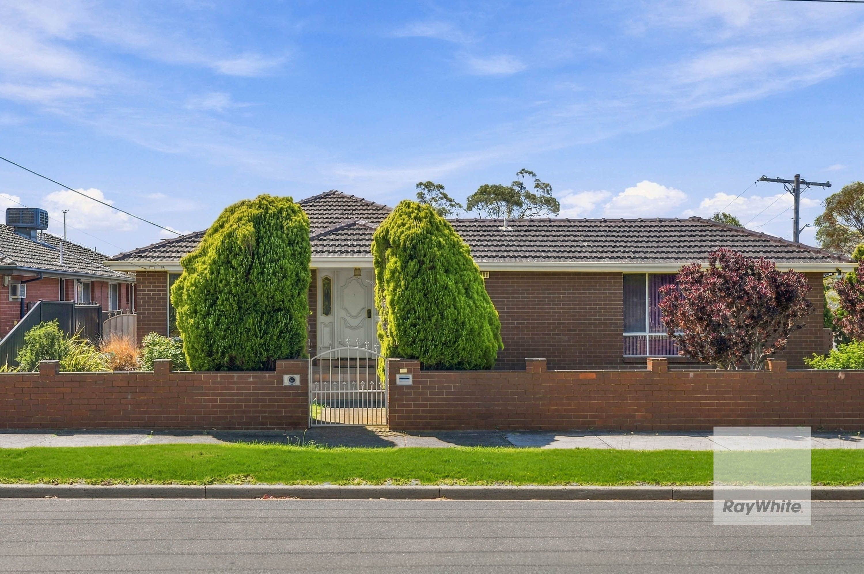 97 Dawson Street — photo from Ray White Gladstone Park