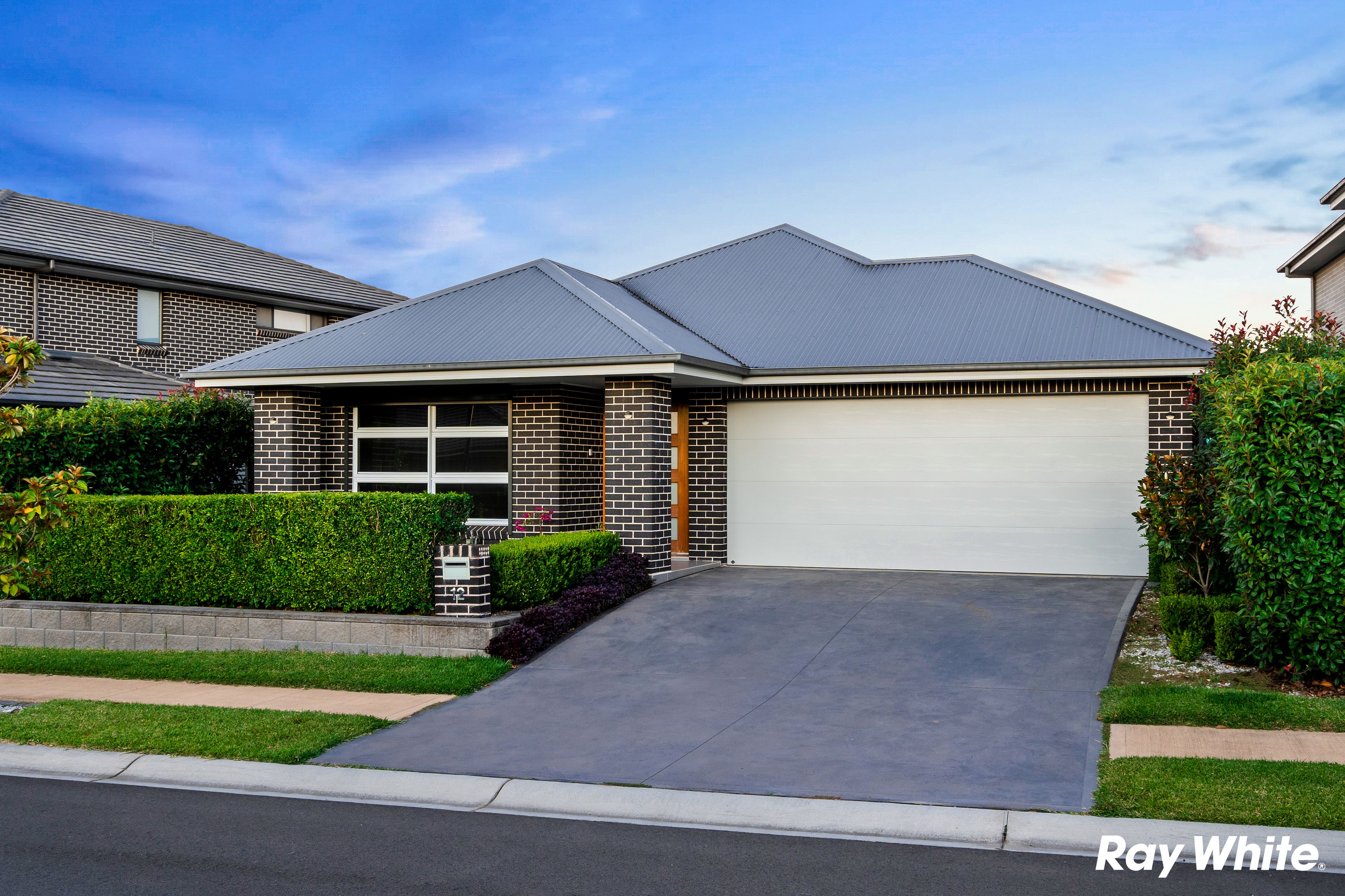 12 Casey Street, Oran Park NSW 2570