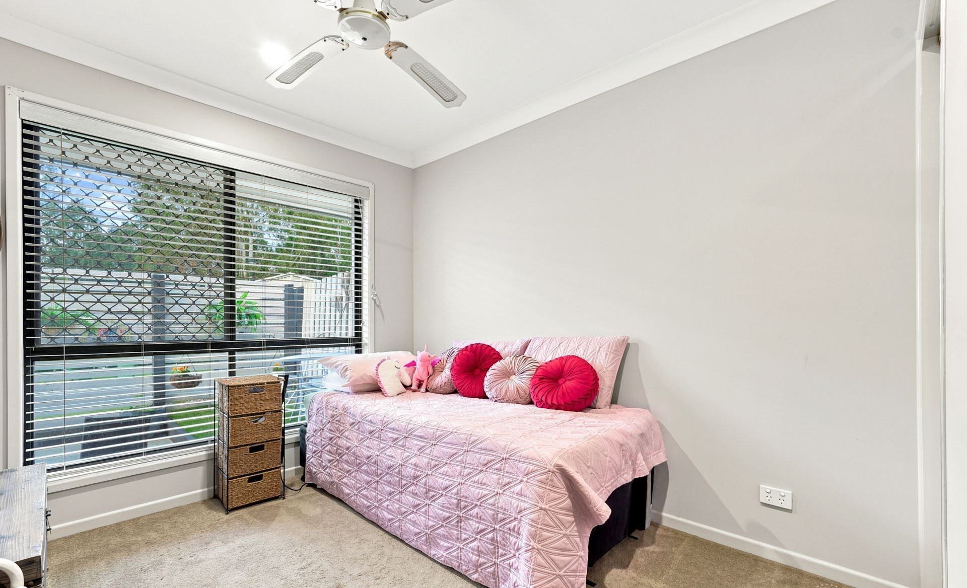 2/20 Stoneleigh Way — photo 16 of 24