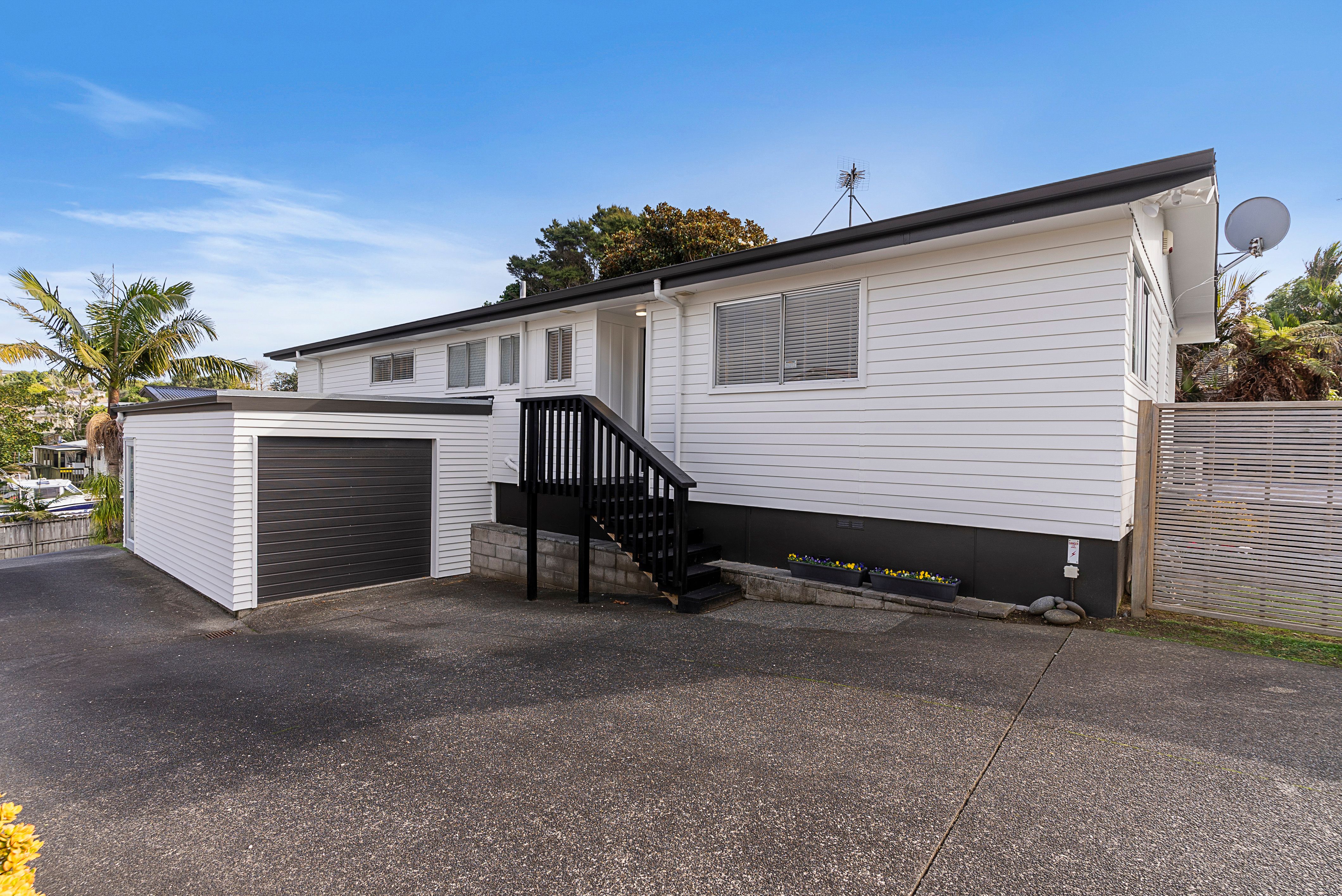 43A Vincent Street, Howick, Manukau City