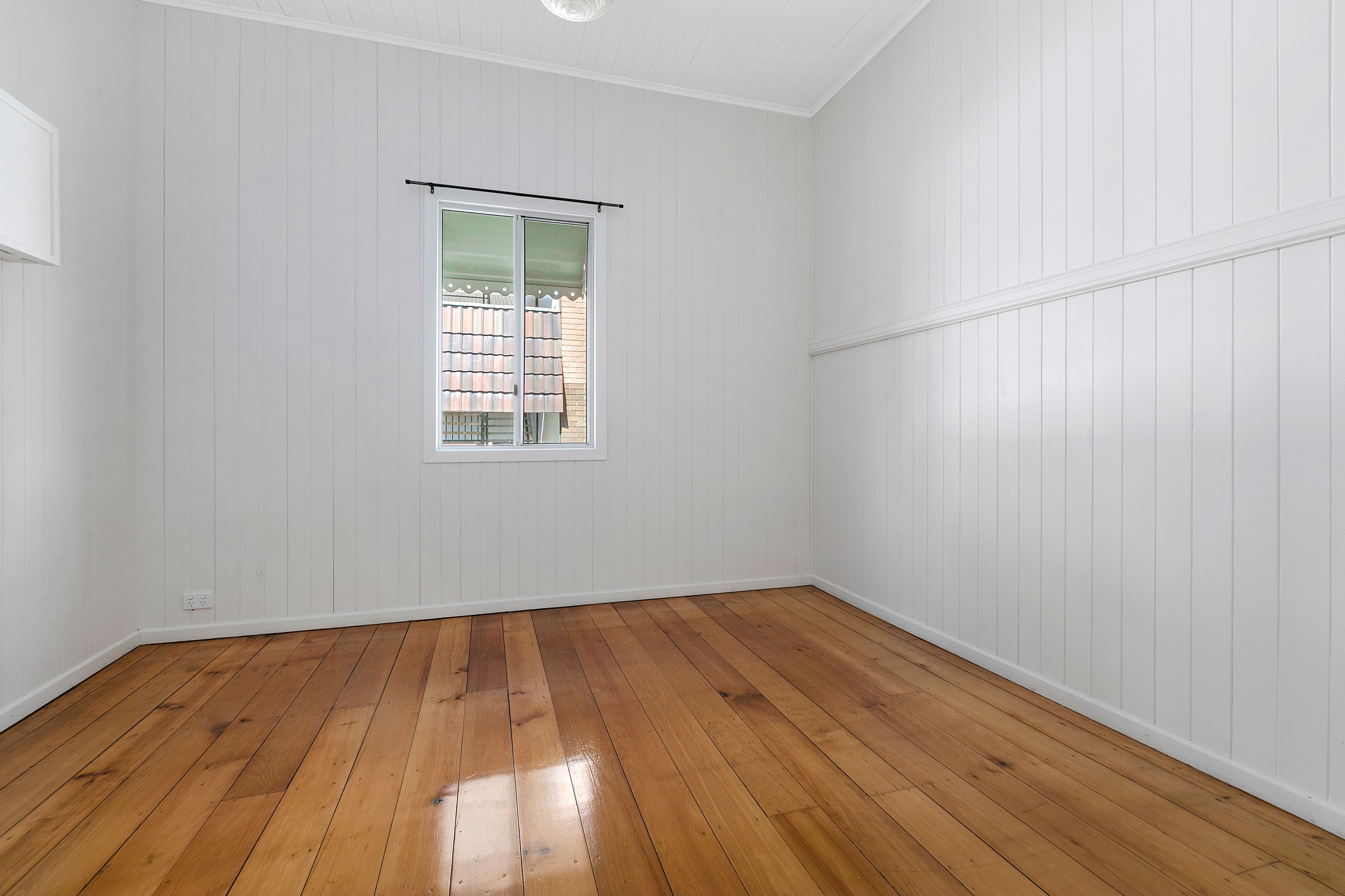 6 Cross Street, Fairfield, QLD 4103