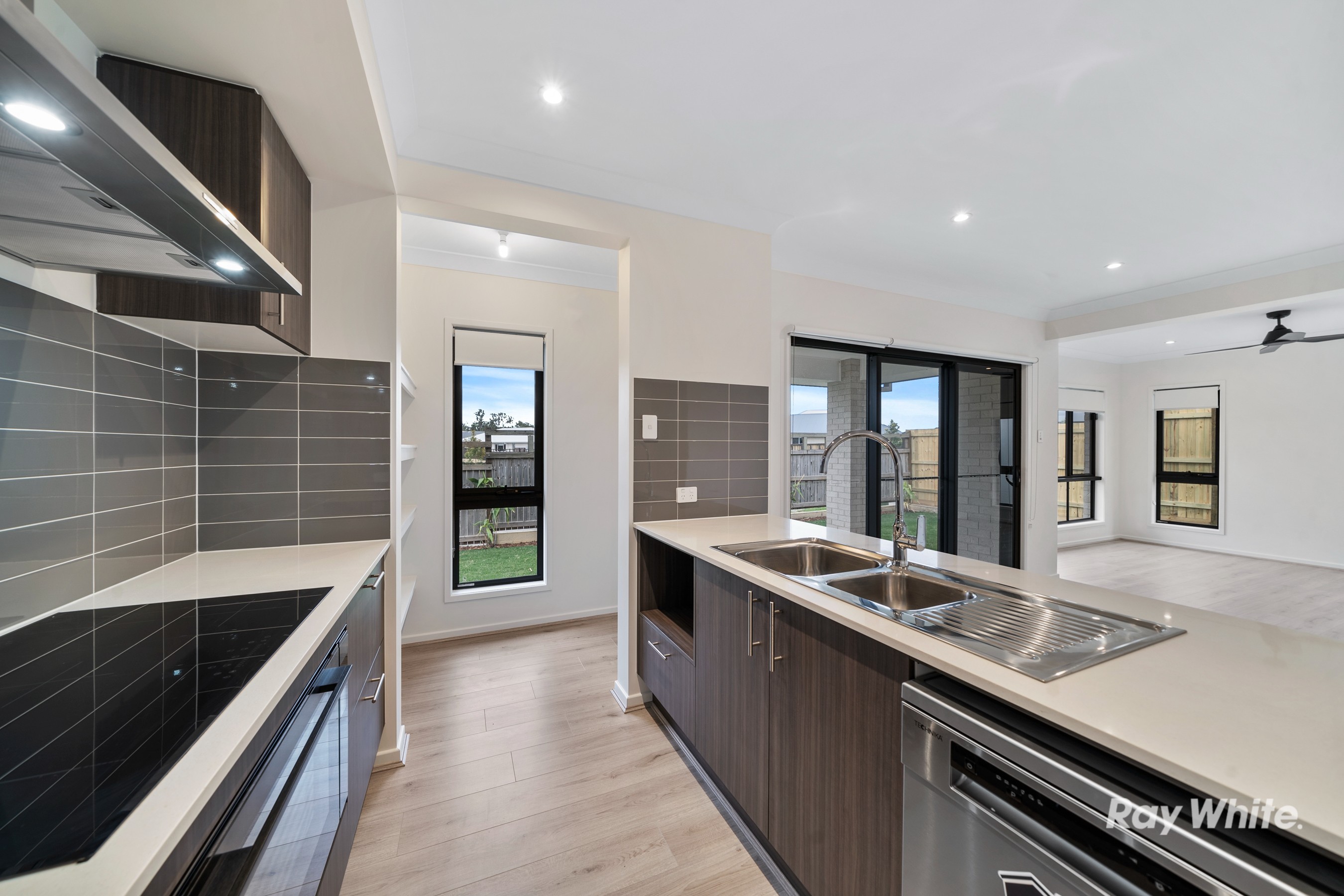46 Honey Street, Redbank Plains, QLD 4301