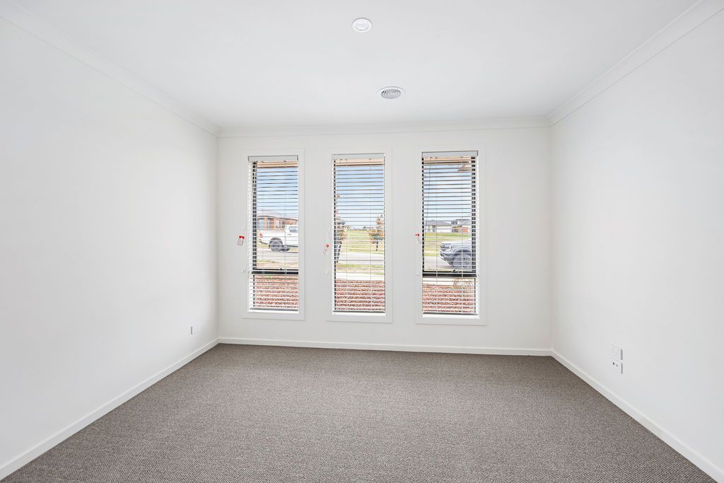 26 Gibson Street — photo 6 of 8