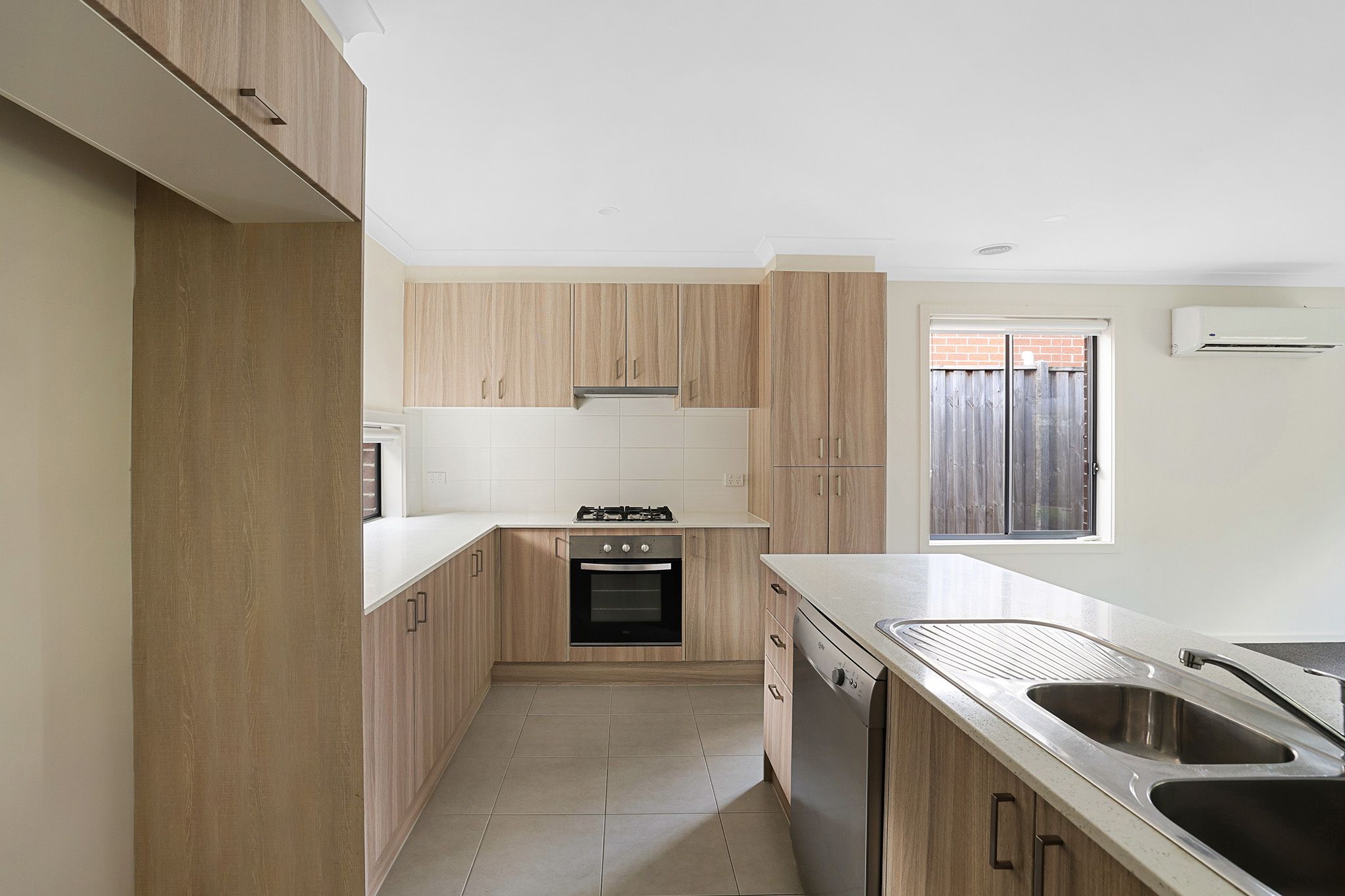 9/98 Lampard Road, Drouin, VIC 3818