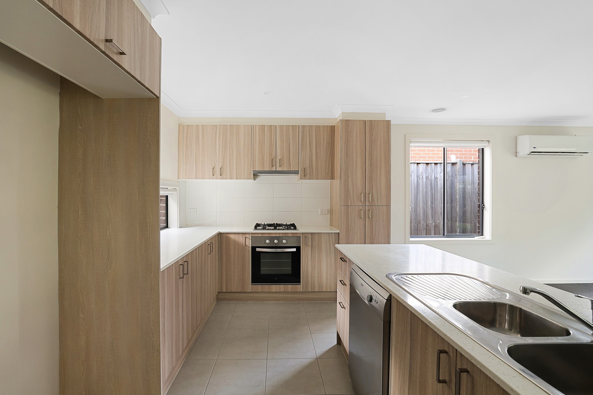 9/98 Lampard Road, Drouin, VIC 3818