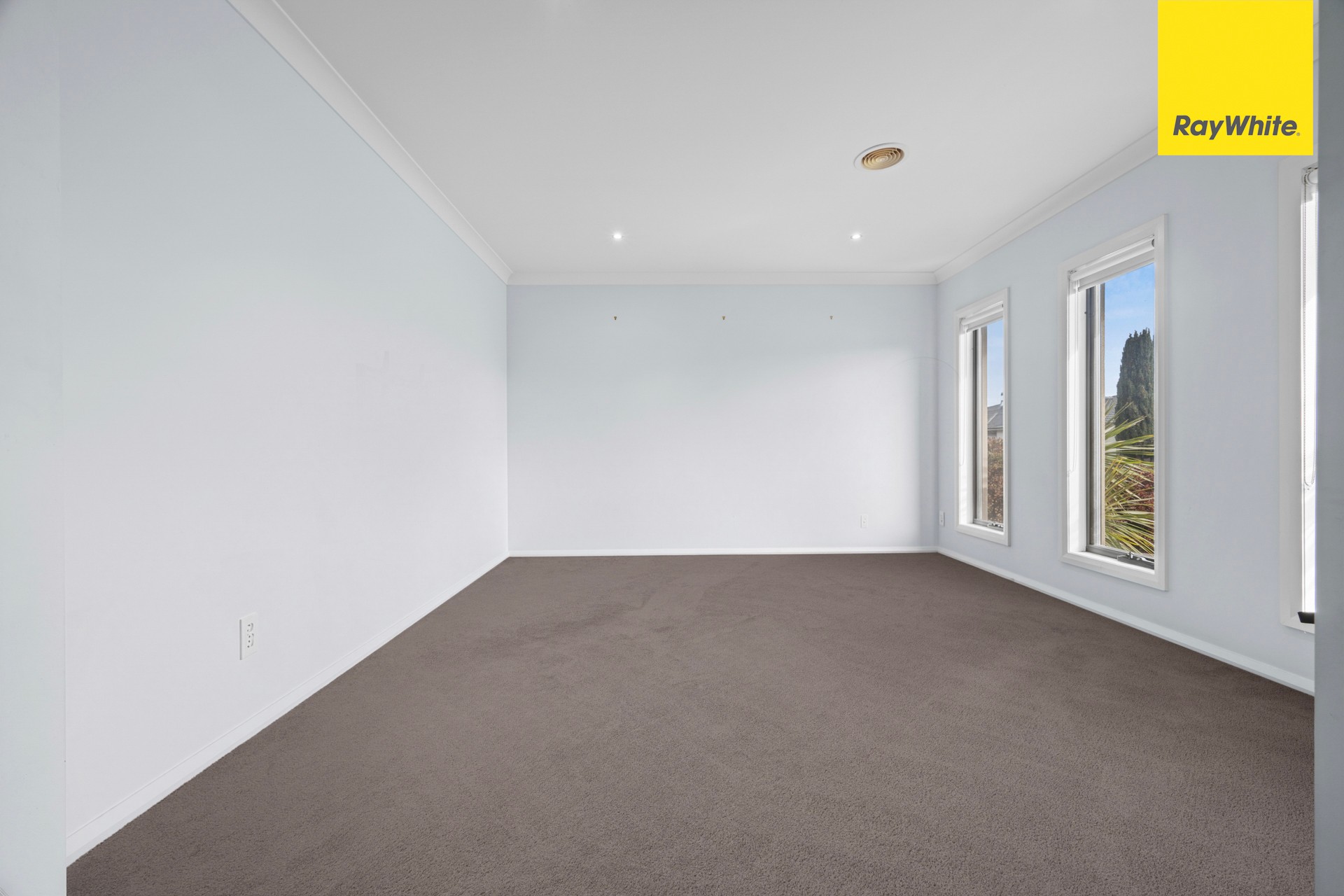 12 Toogoolawah Drive, Melton South, VIC 3338