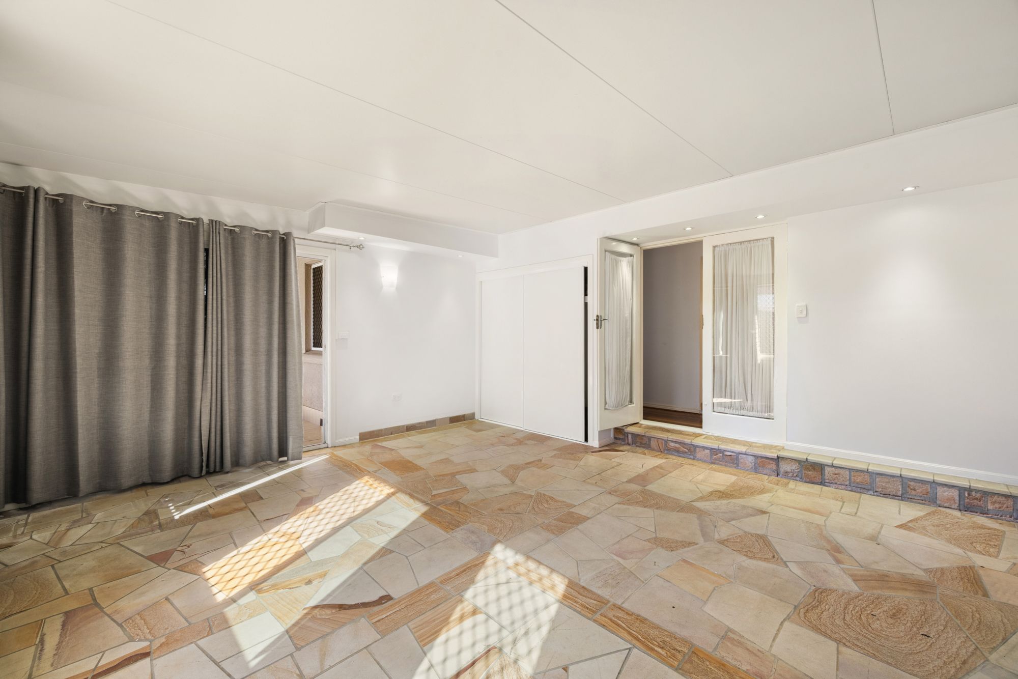 439 Nursery Road — photo 8 of 15