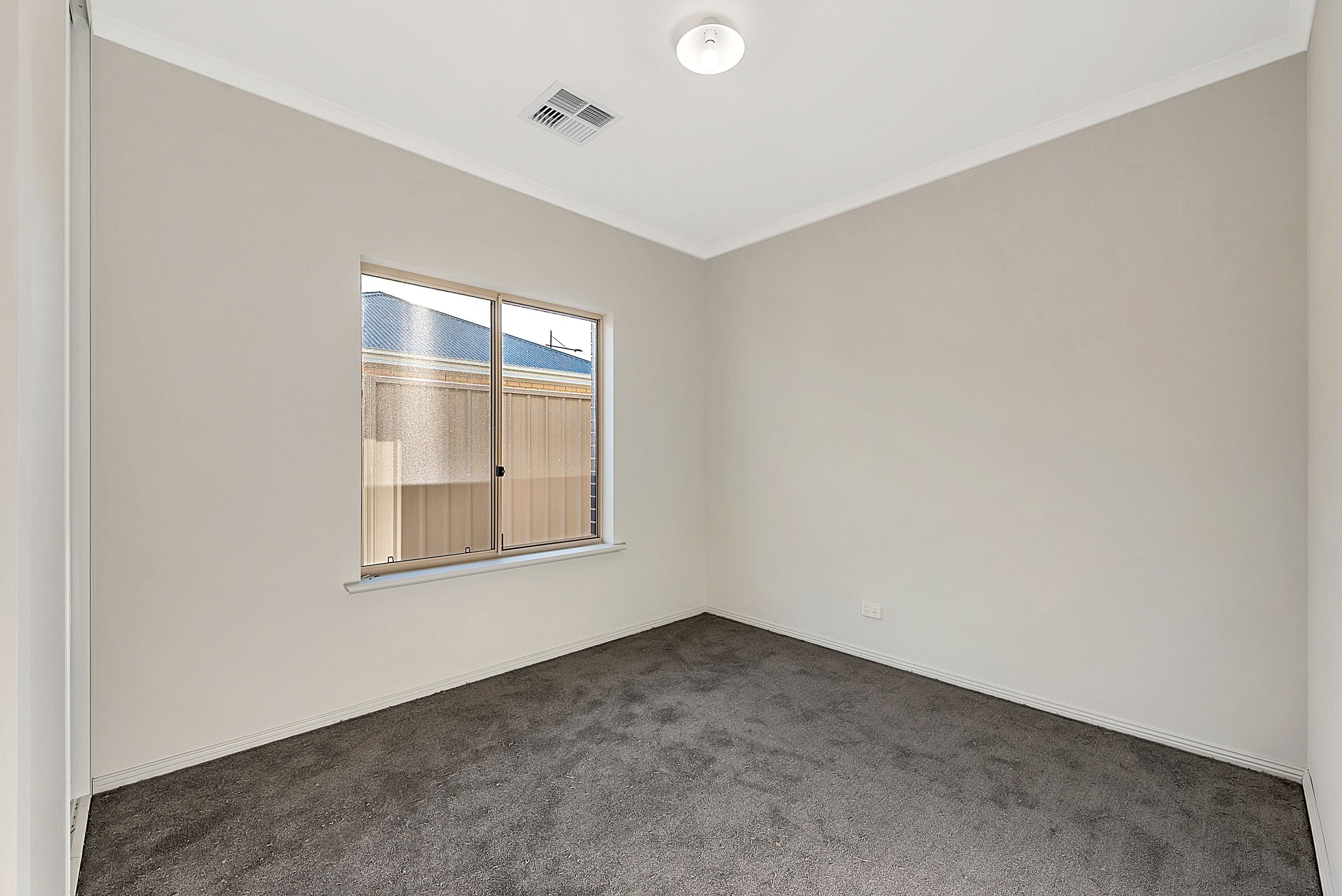 43 Riverview Drive — photo 11 of 13