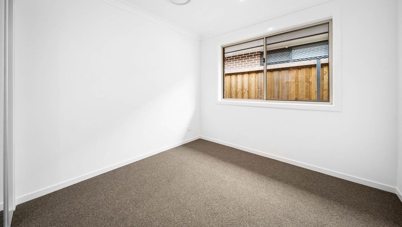 17 Colt Street — photo 6 of 11