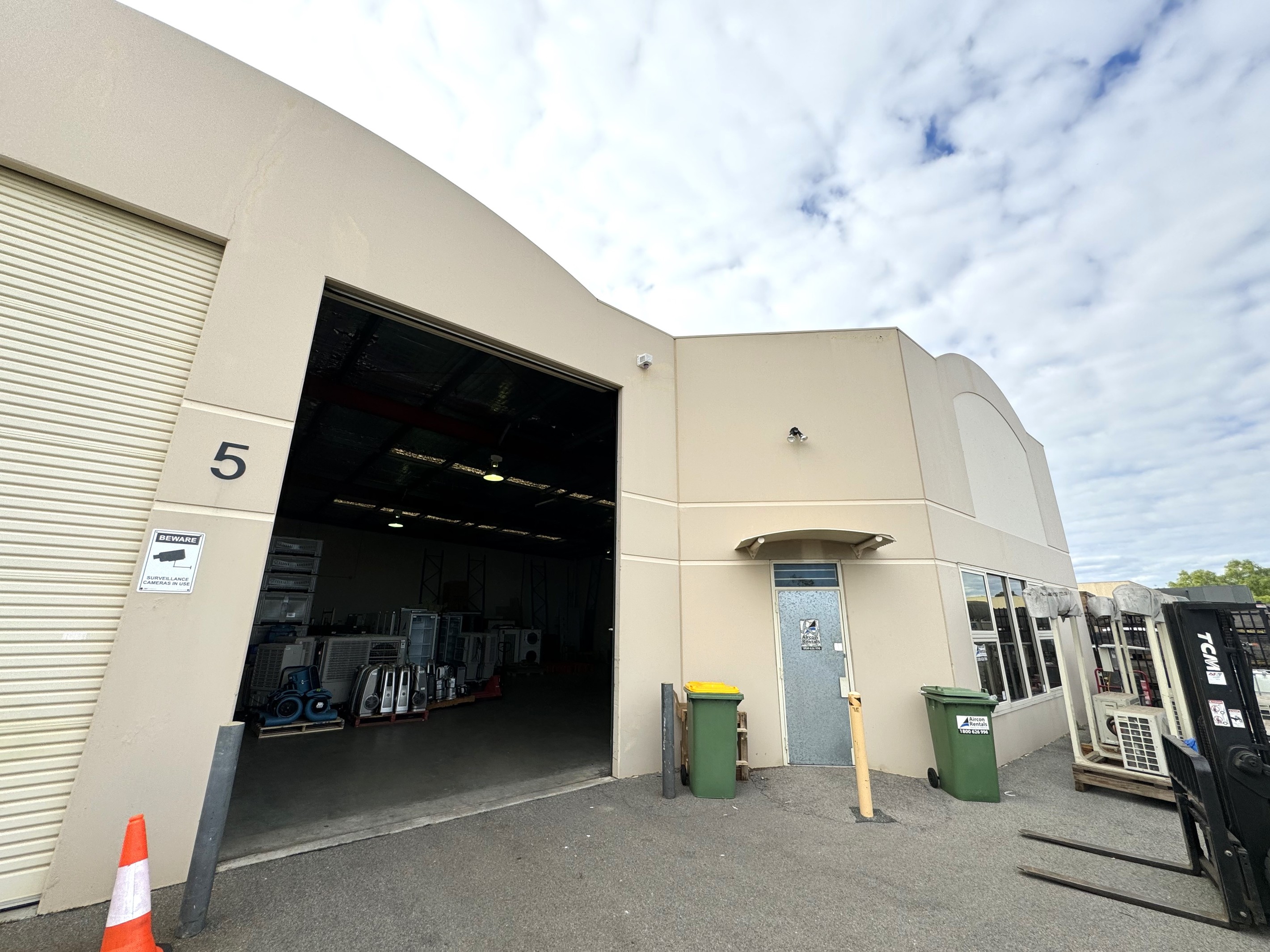 2/5 Brennan Way, Belmont, WA 6104